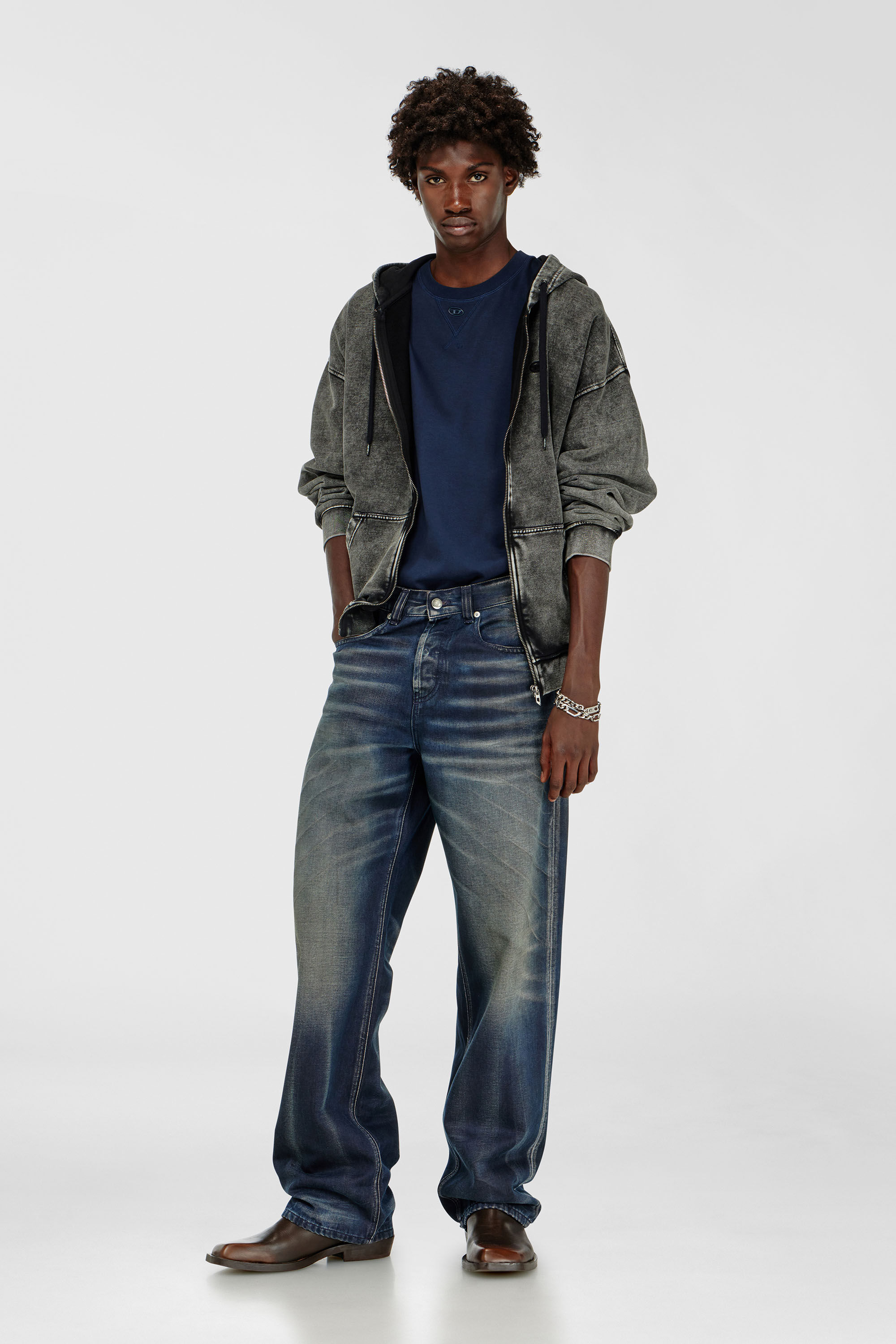 Diesel - T-MADJUST-TR, Man's Regular T-shirt with crew neck and Oval D in Blue - 1