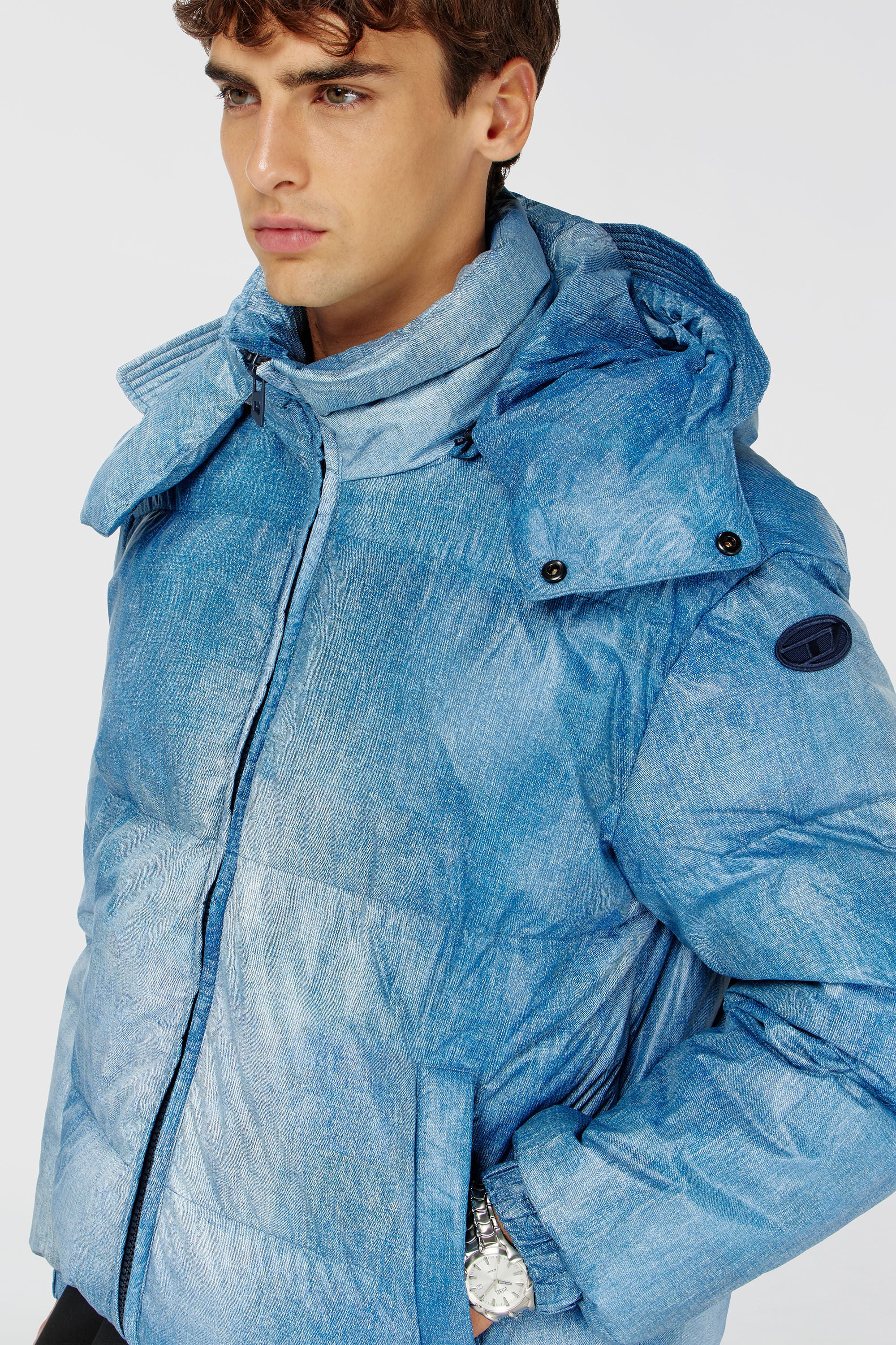 Diesel - W-ROLLY-WRD-BFBN, Man's Hooded down jacket with denim-effect print in Light Blue - 5