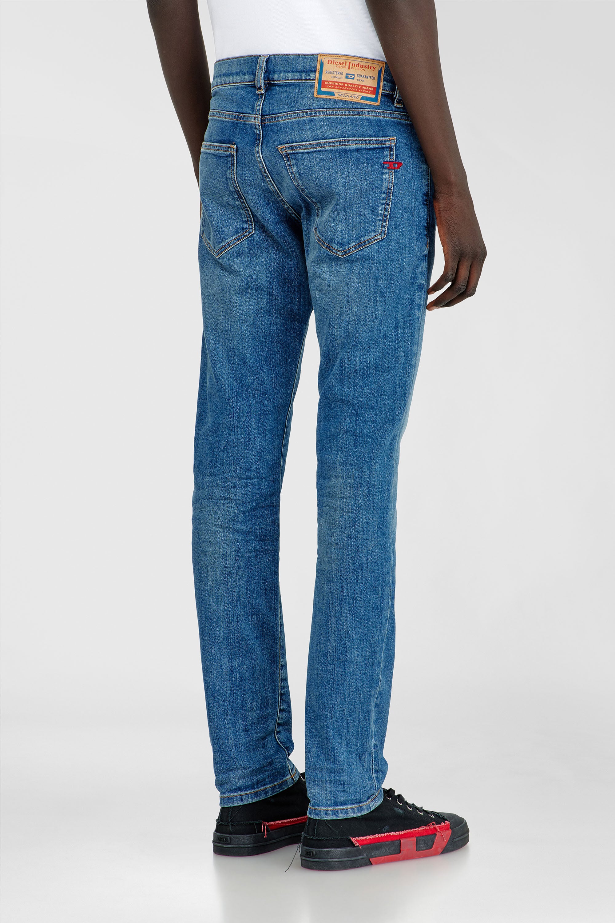 Diesel - Slim Jeans 2019 D-Strukt 0KIAL Homme, Bleu Clair - Image 5