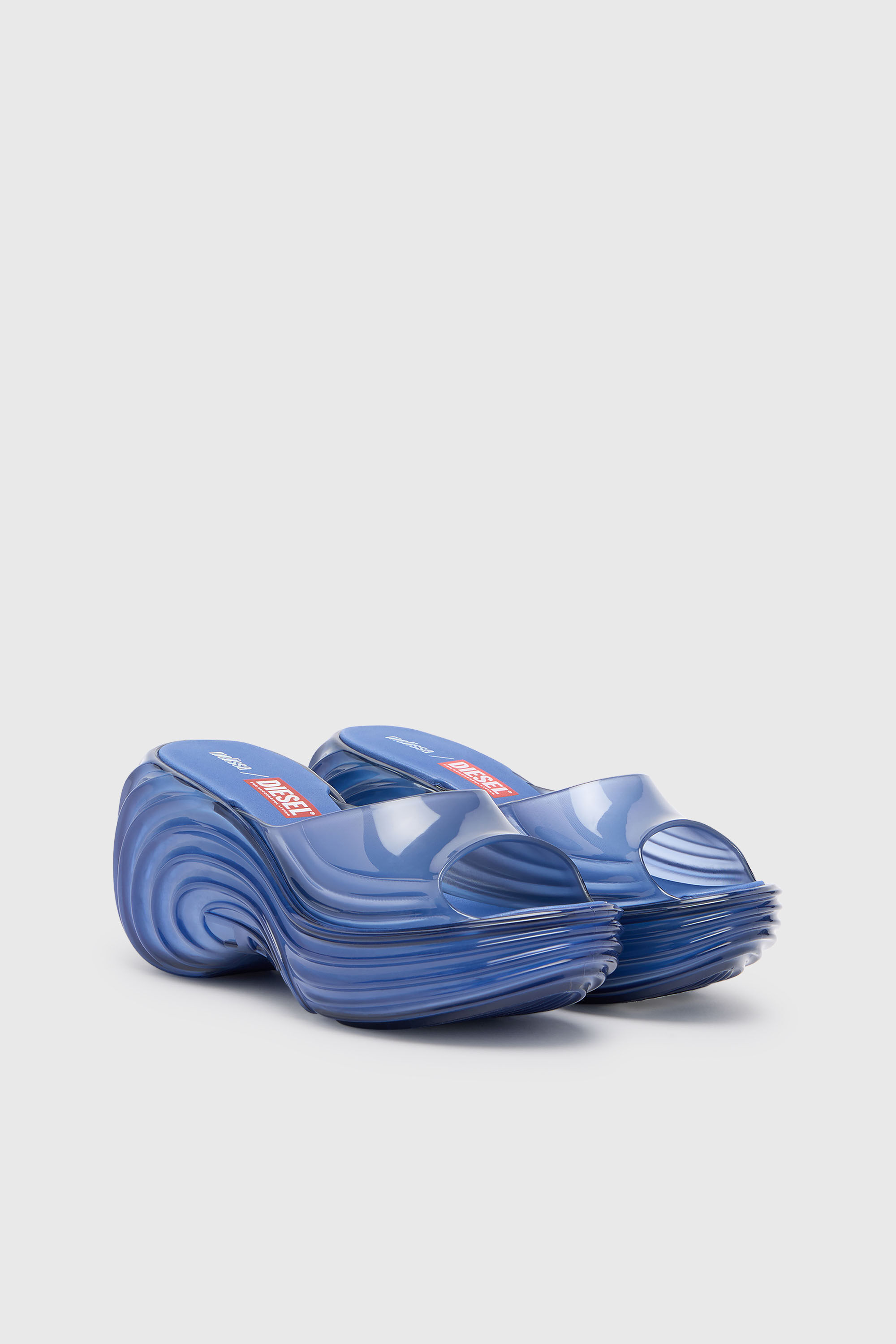 最終値下げMelissa/DIESEL プラットフォームサンダル Women's Platform mule in Melflex® | Blue | Diesel {{Country}}