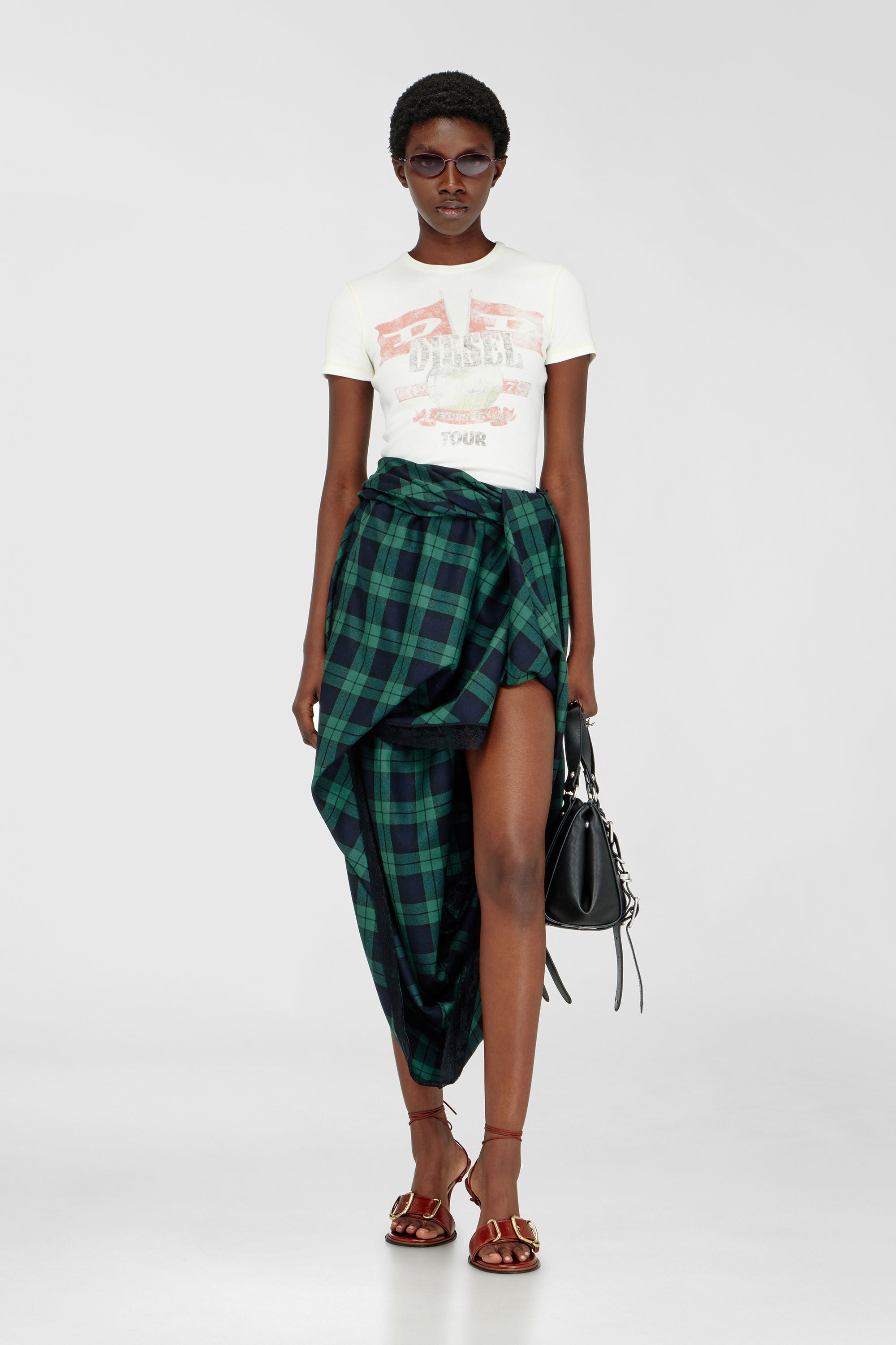 Diesel - T-MARSY-RIB, Camiseta de canal&eacute; con gr&aacute;ficos de concierto Mujer in ToBeDefined - 1