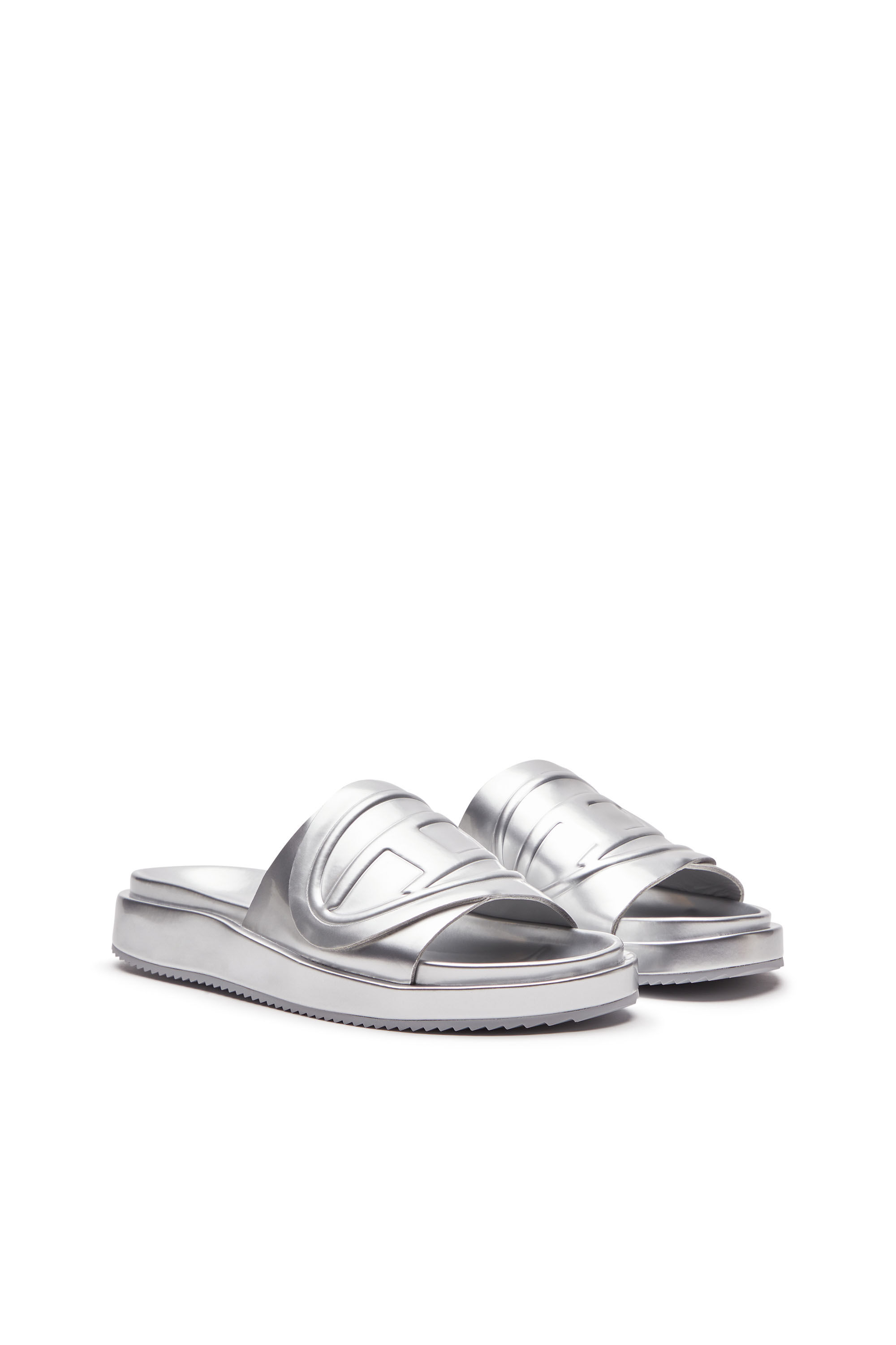 Diesel - SA-SLIDE D OVAL W, Female's Sa-Slide D-Metallic slide sandals with Oval D strap in Silver - 2