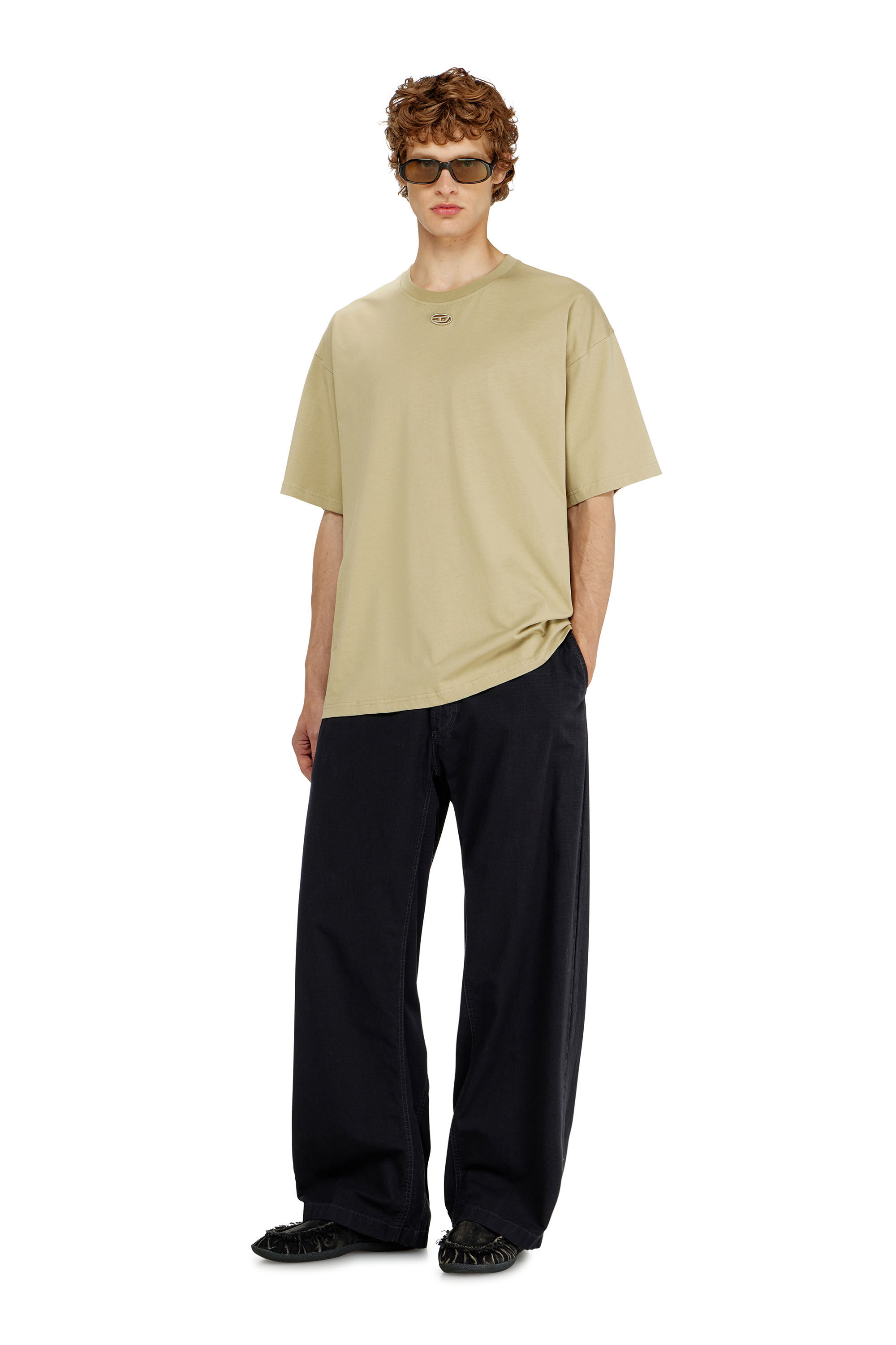 Diesel - T-BOXT-DCO, Camiseta de algod&oacute;n relajada con bordado Oval D Hombre in Beige - 1