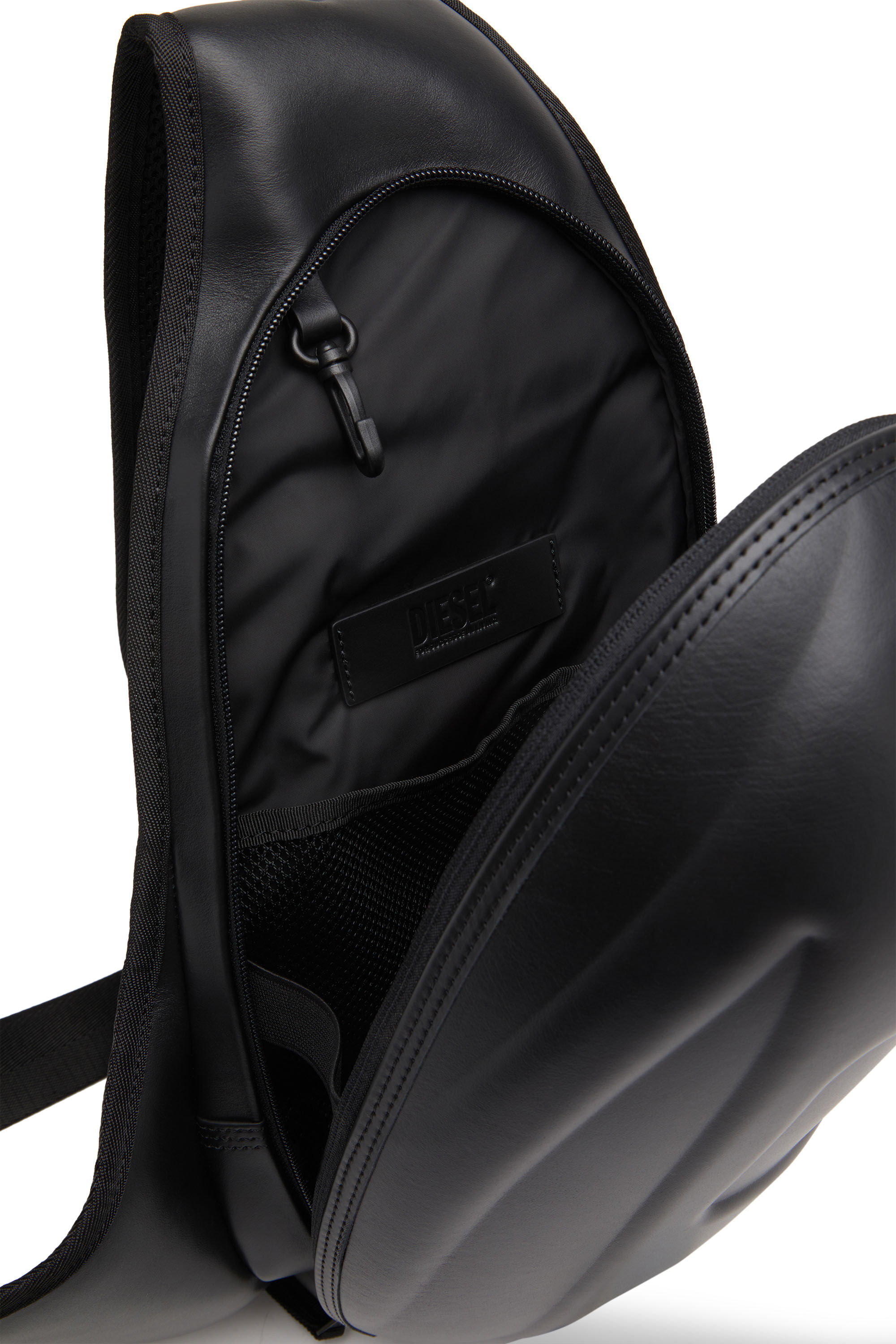 Diesel - 1DR-POD SLING BAG, 1DR-Pod Sling Bag - Sac à dos à une épaule en cuir Homme in Noir - 2