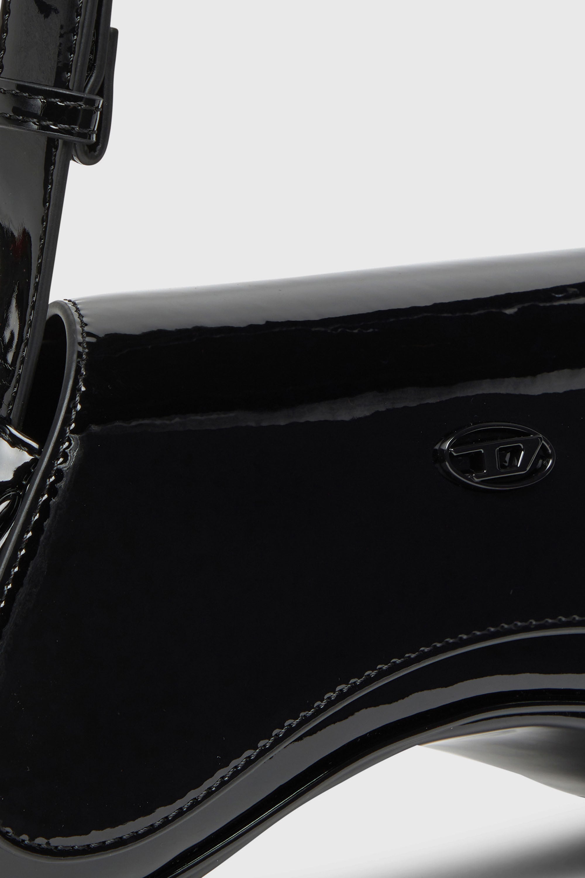 Diesel - PLAY CROSSBODY, Play-Bandolera brillante Mujer in Negro - 6