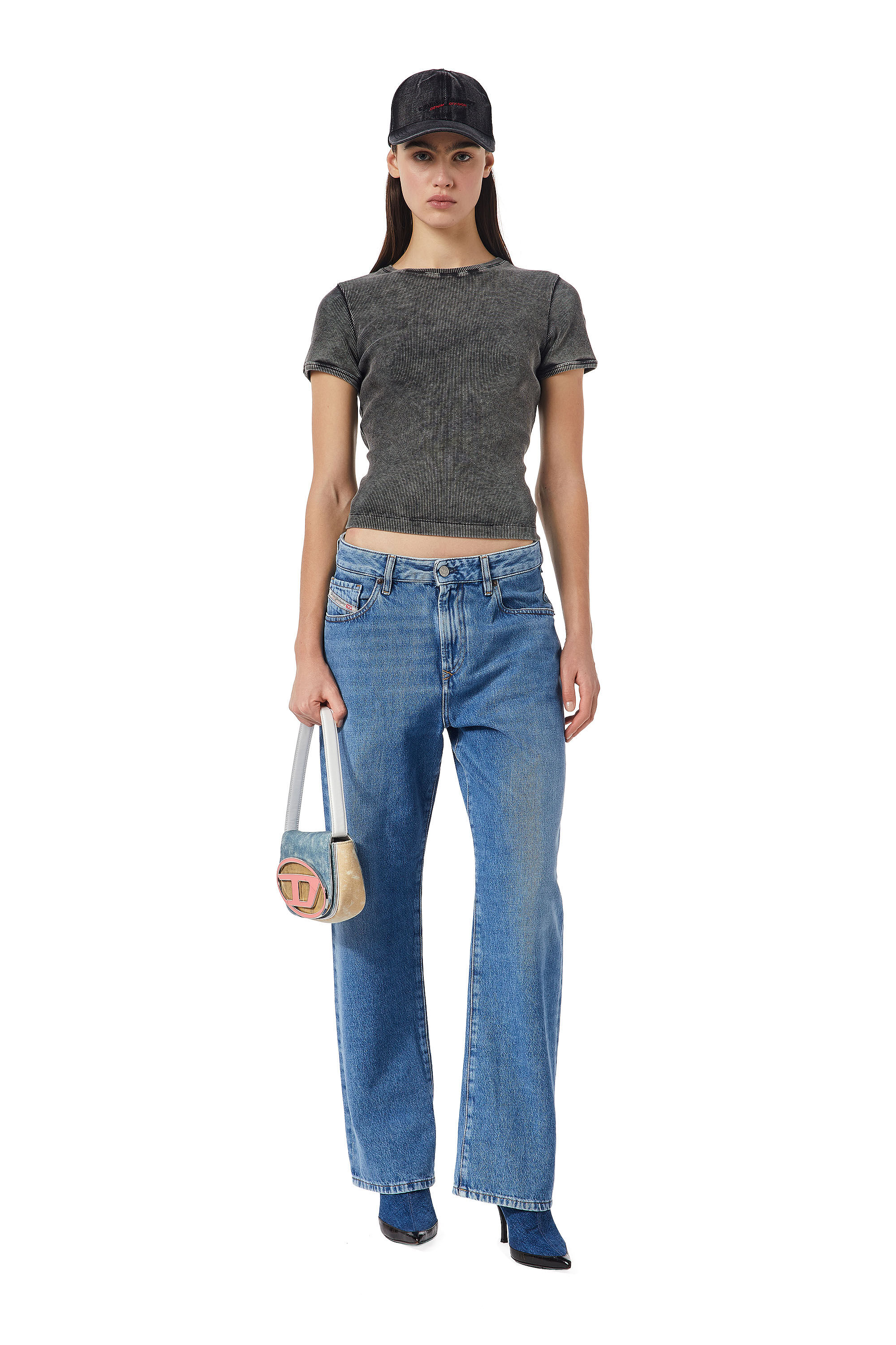 Diesel - Straight Jeans 1999 D-Reggy 09C16, Female's Straight Jeans - 1999 D-Reggy in Medium Blue - 1