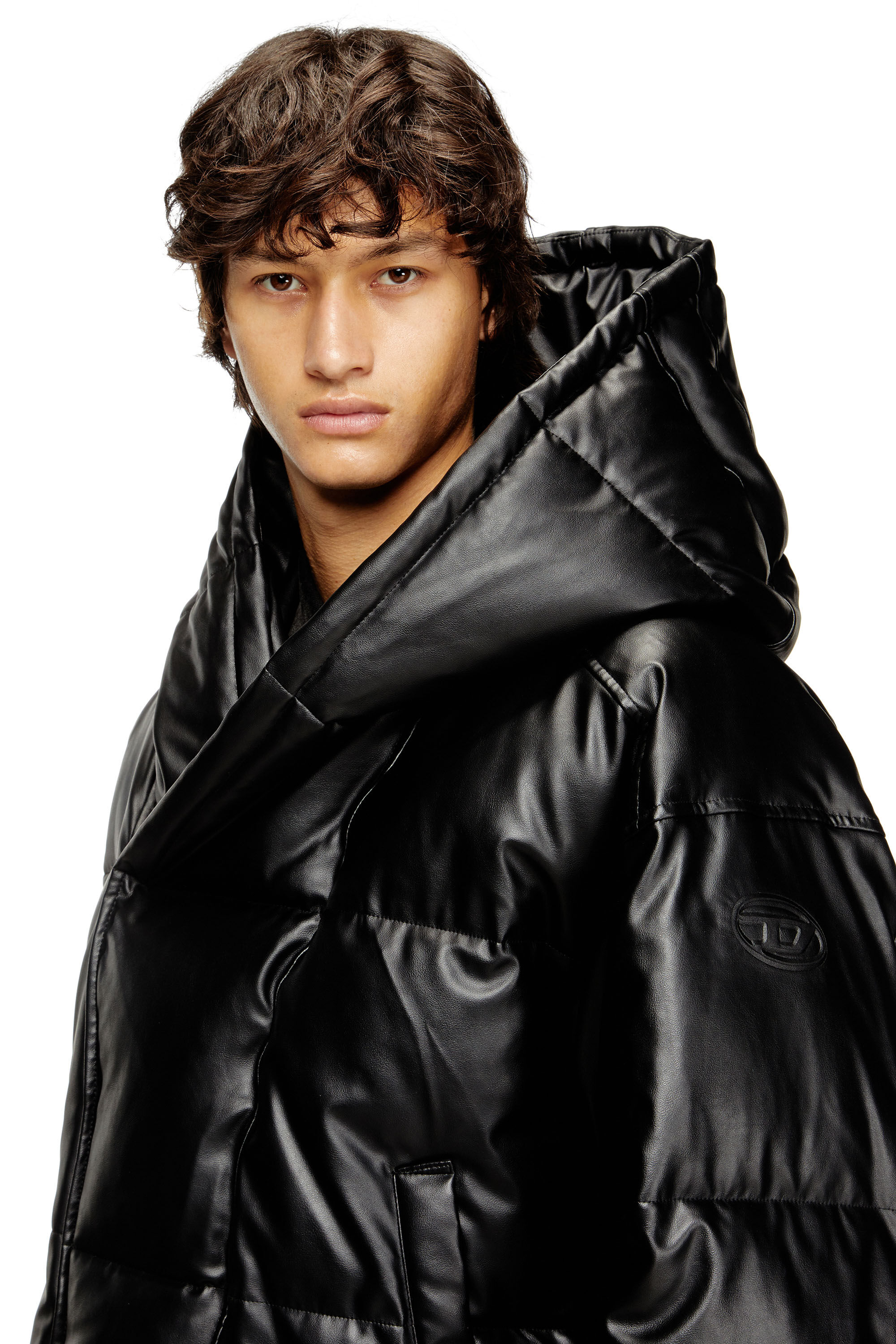 Men's Hooded puffer jacket in coated fabric | Black | Diesel