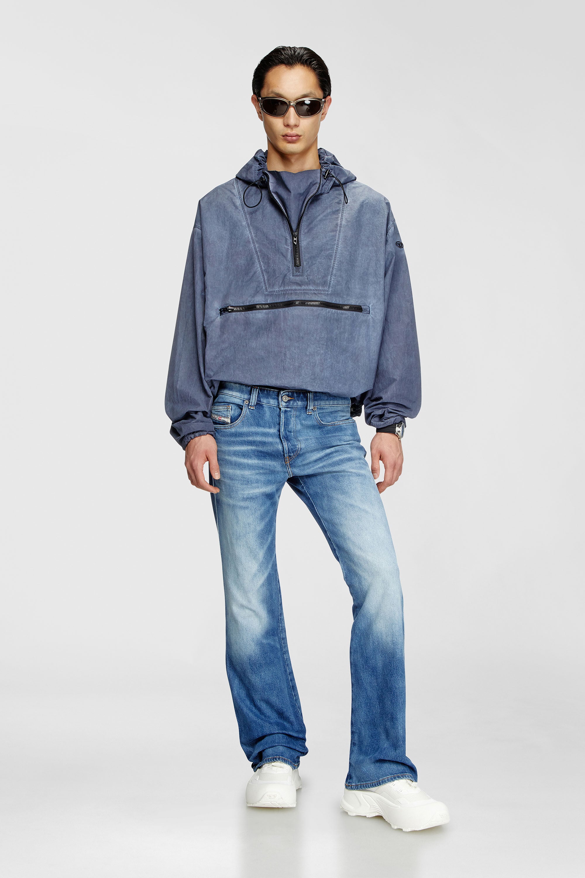 Diesel - Bootcut Jeans 1998 D-Buck 09L19 Hombre, Azul medio - 1