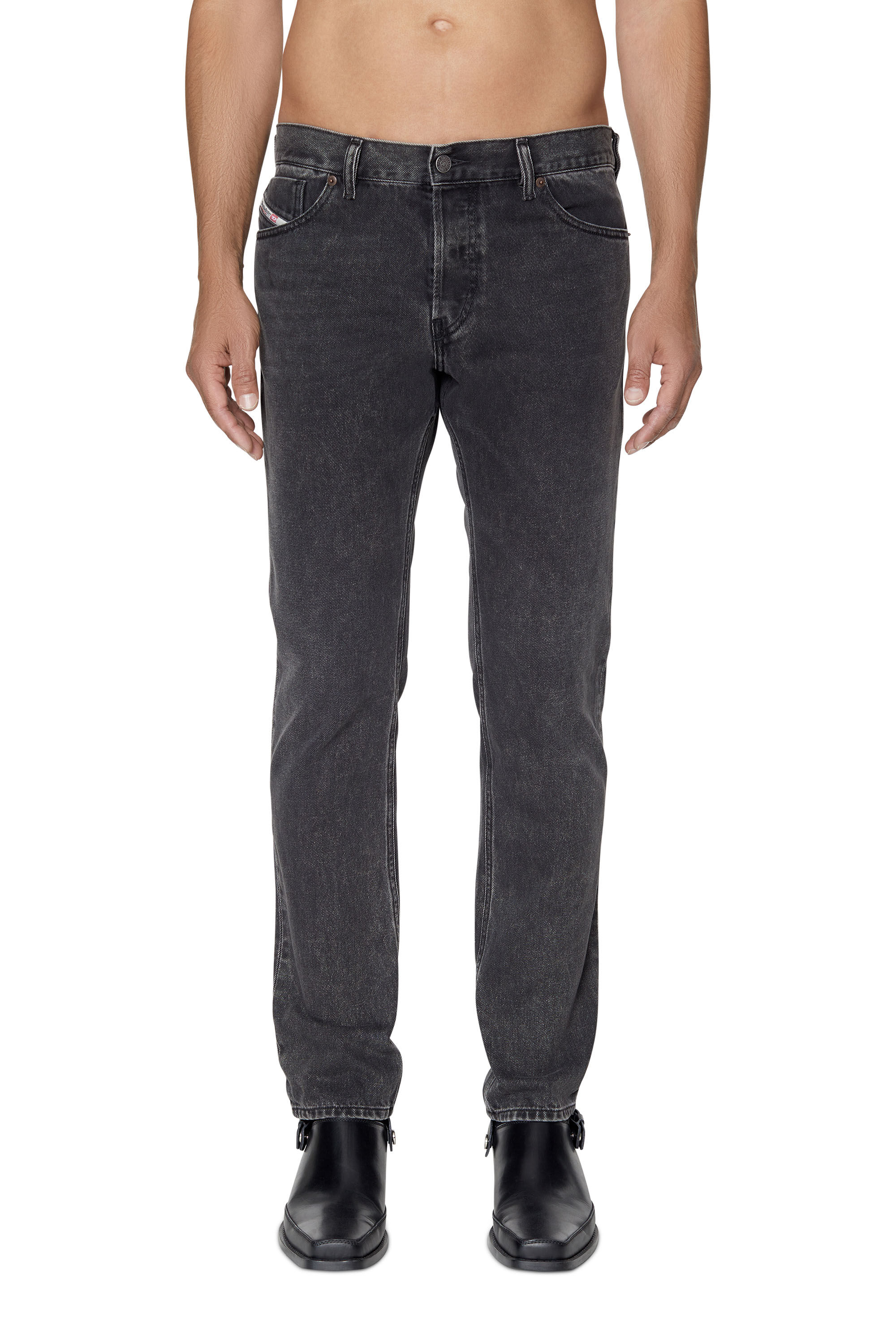 Diesel - Regular Jeans 1995 D-Sark 09B87, Male's Regular Jeans - 1995 D-Sark in Black/Dark Grey - 3