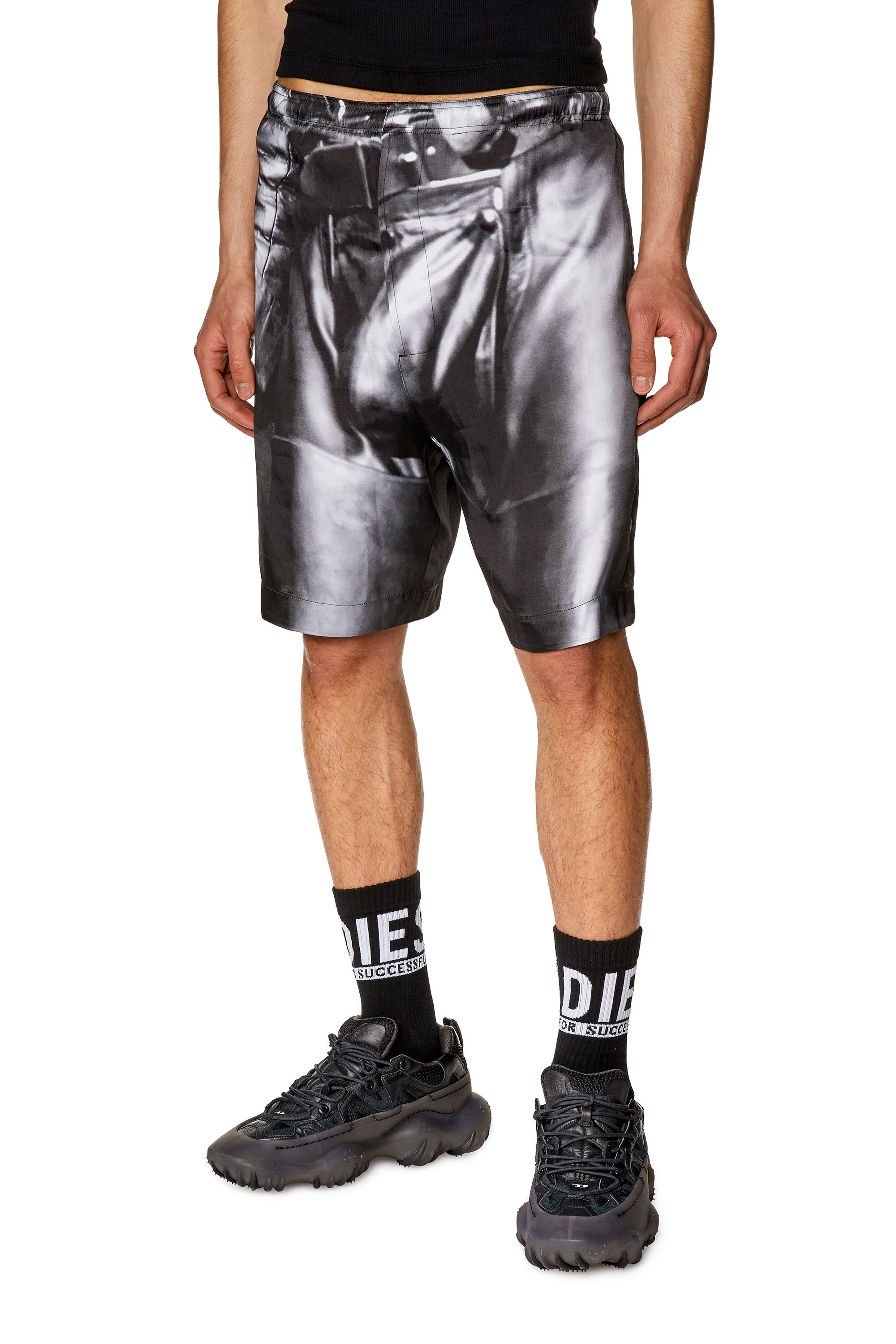 Diesel - PR-P-TOLL-SHO-23, Short en satin de soie avec imprimé noir Mixte in Noir - 3