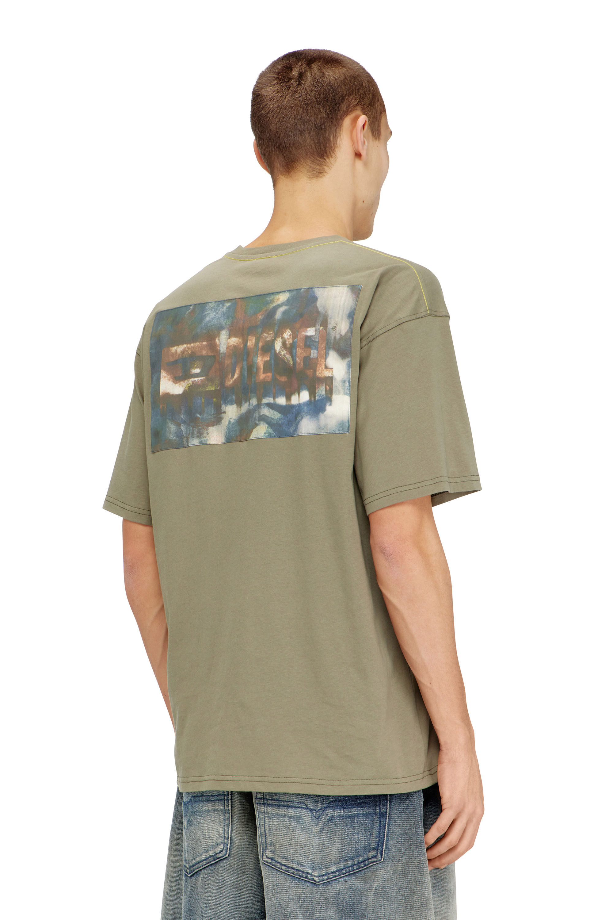 Men's Relaxed T-shirt with back camo print | Green | Diesel US