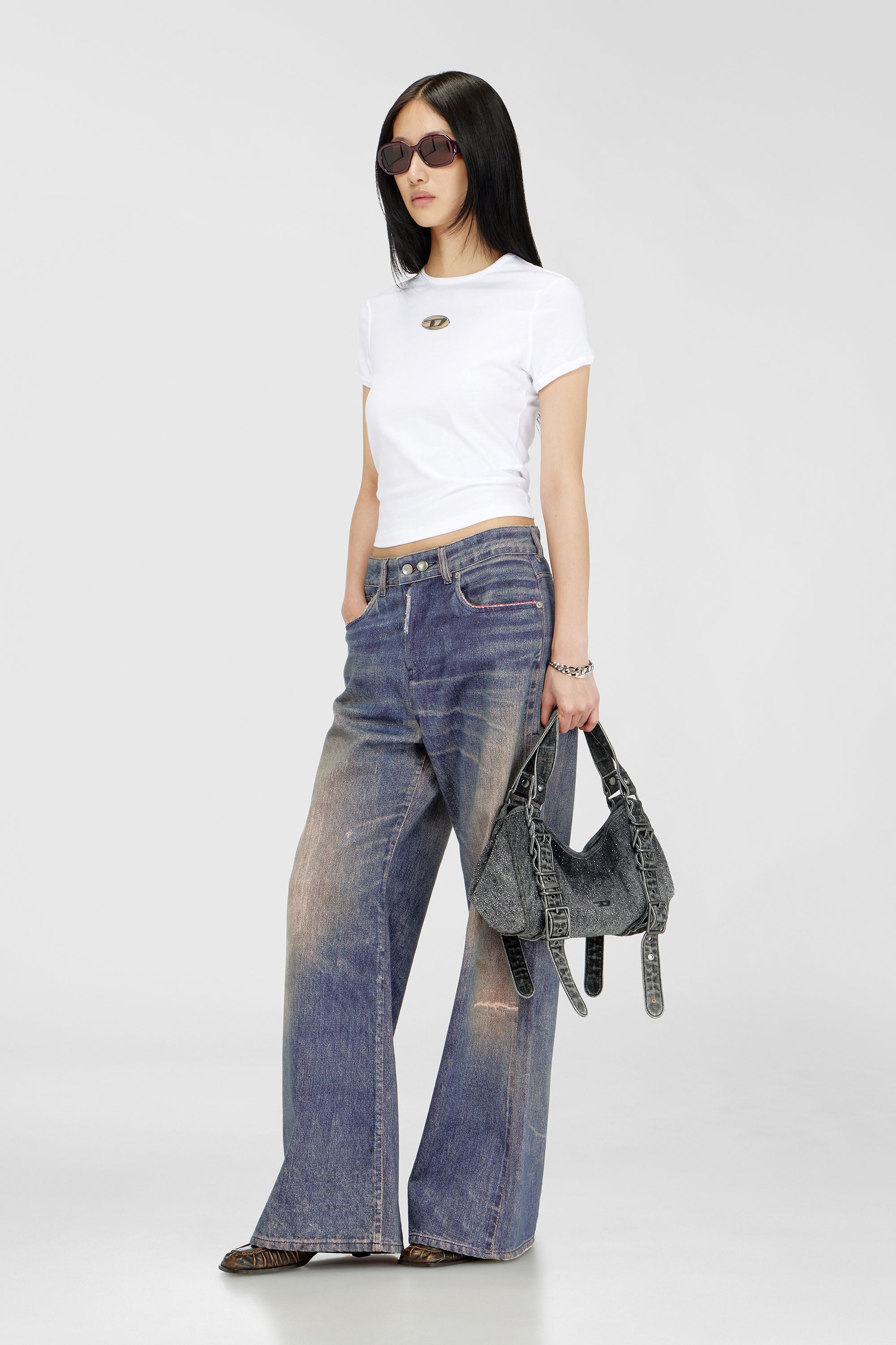 Diesel - T-UNCUTIE-LONG-OD-Q1, Woman's Slim fit T-shirt with cut-out Oval D in White - 1