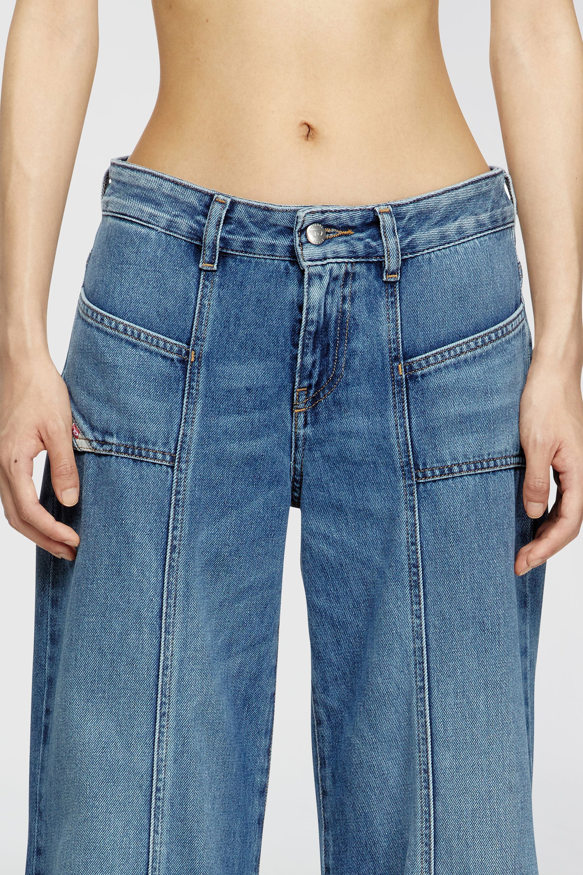 Women's Flare Jeans | Low Waist D-Akii | Medium blue | Diesel US