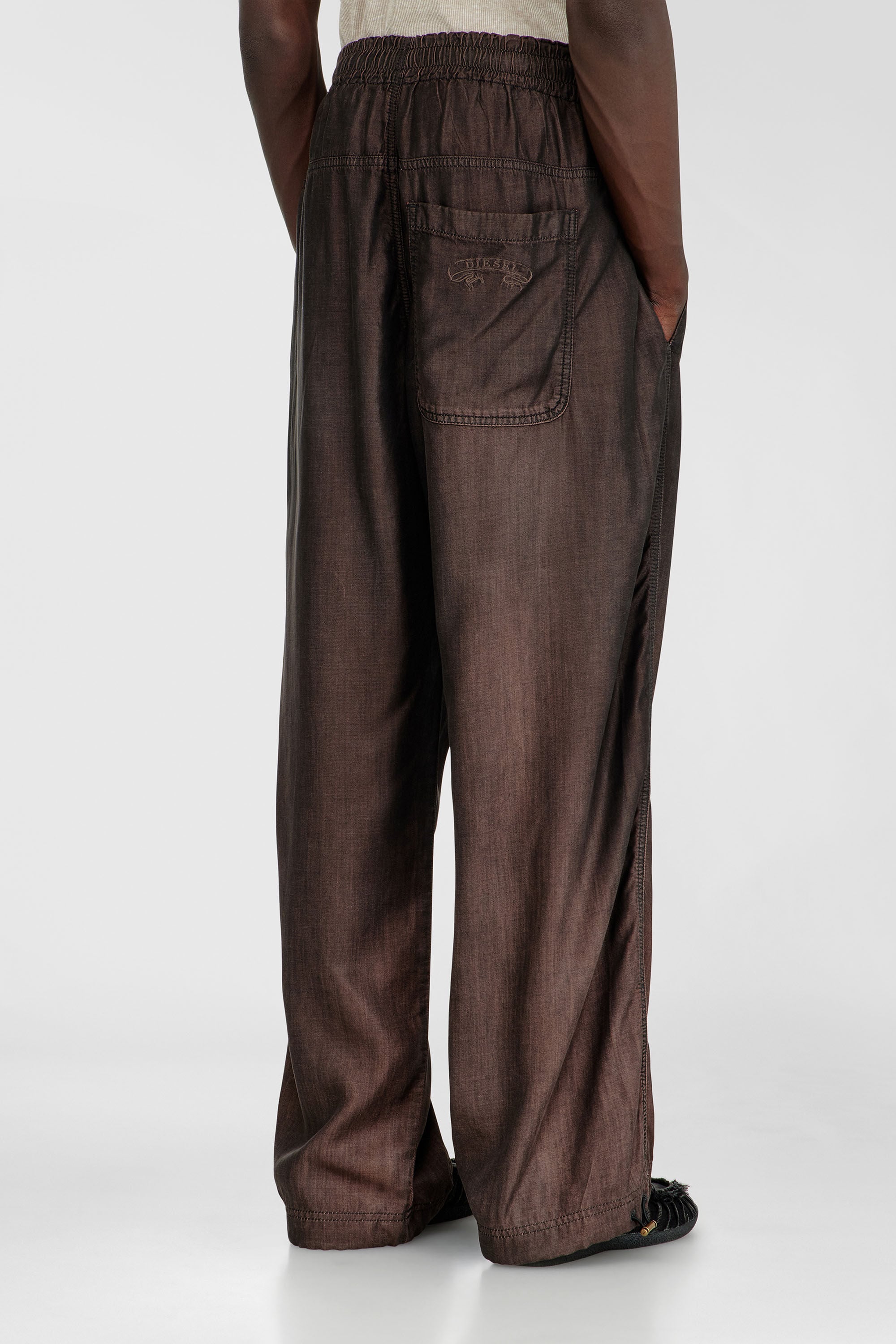 Diesel - Relaxed Jeans D-Roder 068YF Unisex, Caf&eacute; - 3