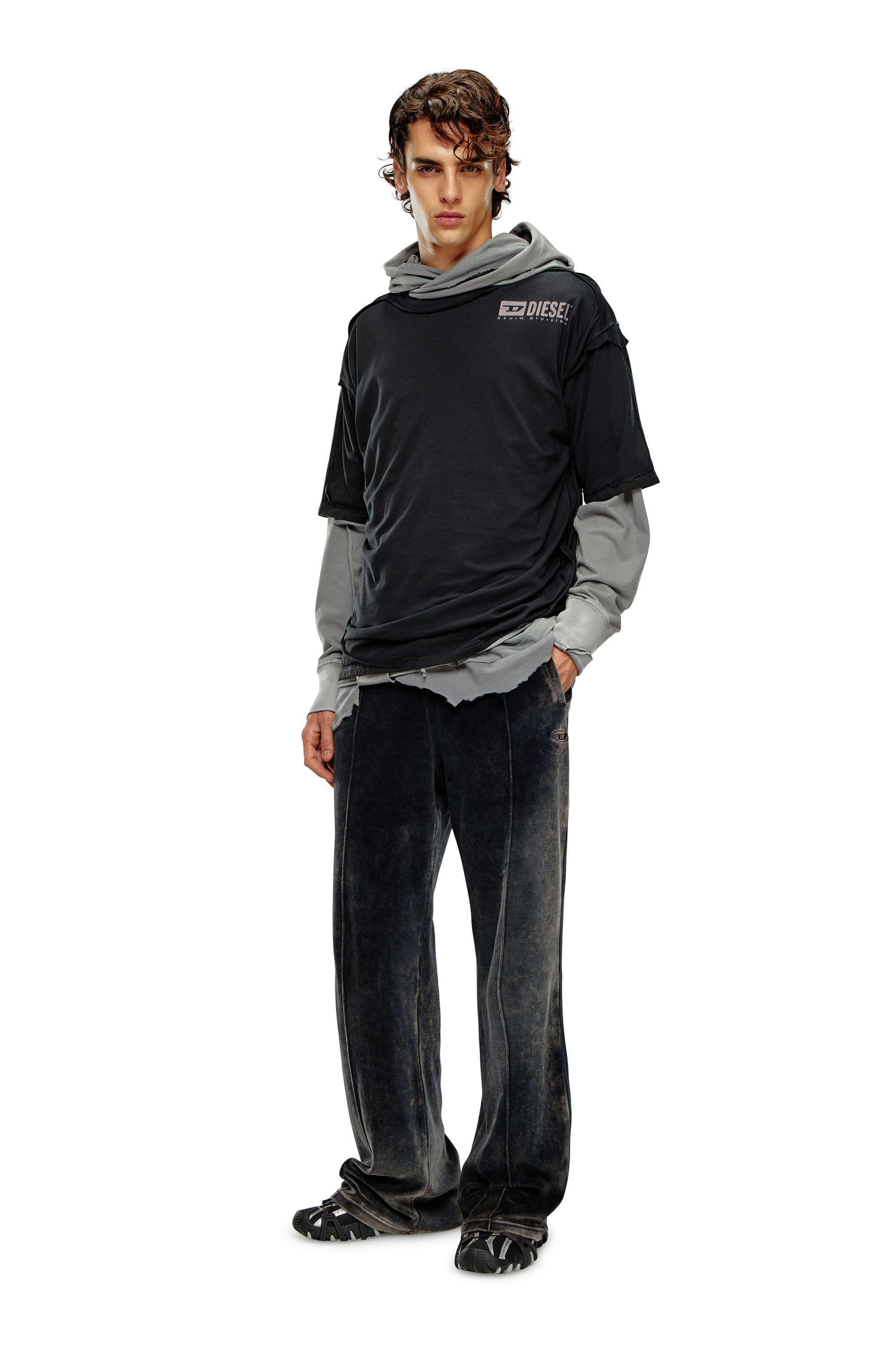 Diesel - P-OZAMP, Pantalon de survêtement ample en chenille délavé à l'acide Homme in Noir - 1