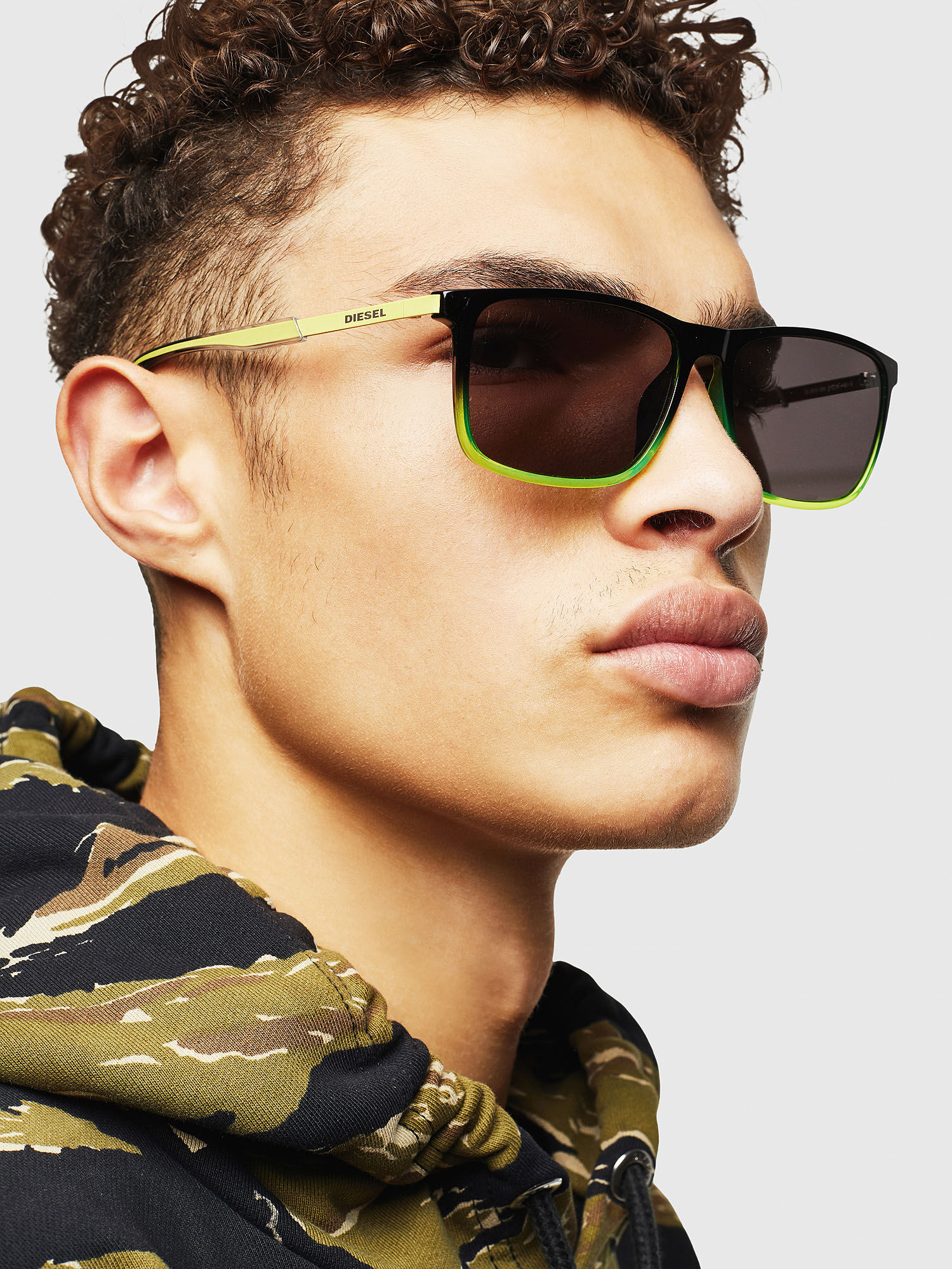 Diesel - DL0312, Man's Injected Sunglasses in Black/Yellow - 4