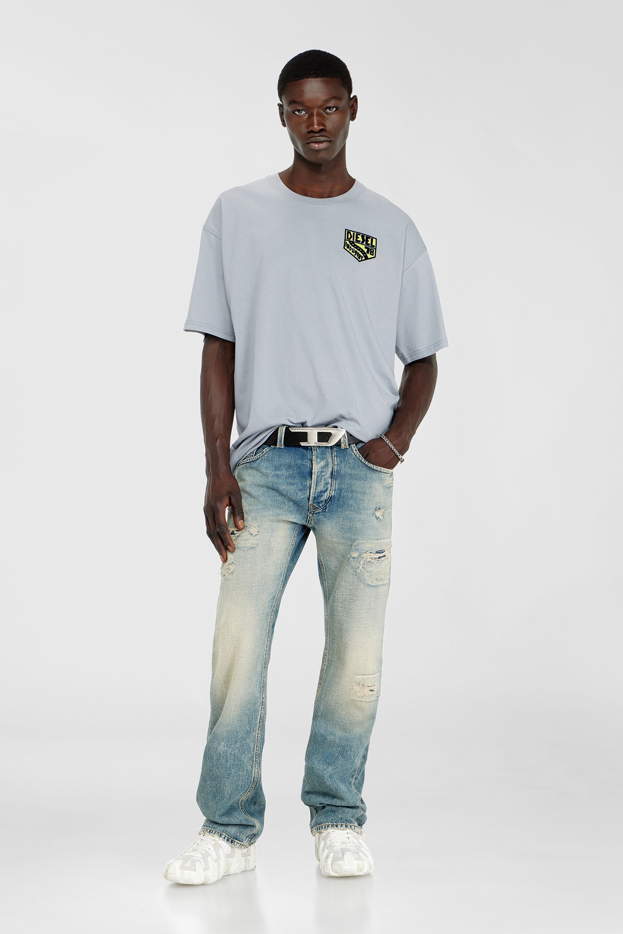 Diesel - T-BOXT-AA15, Male's T-shirt with Diesel Industry chest print in Light Grey - 1