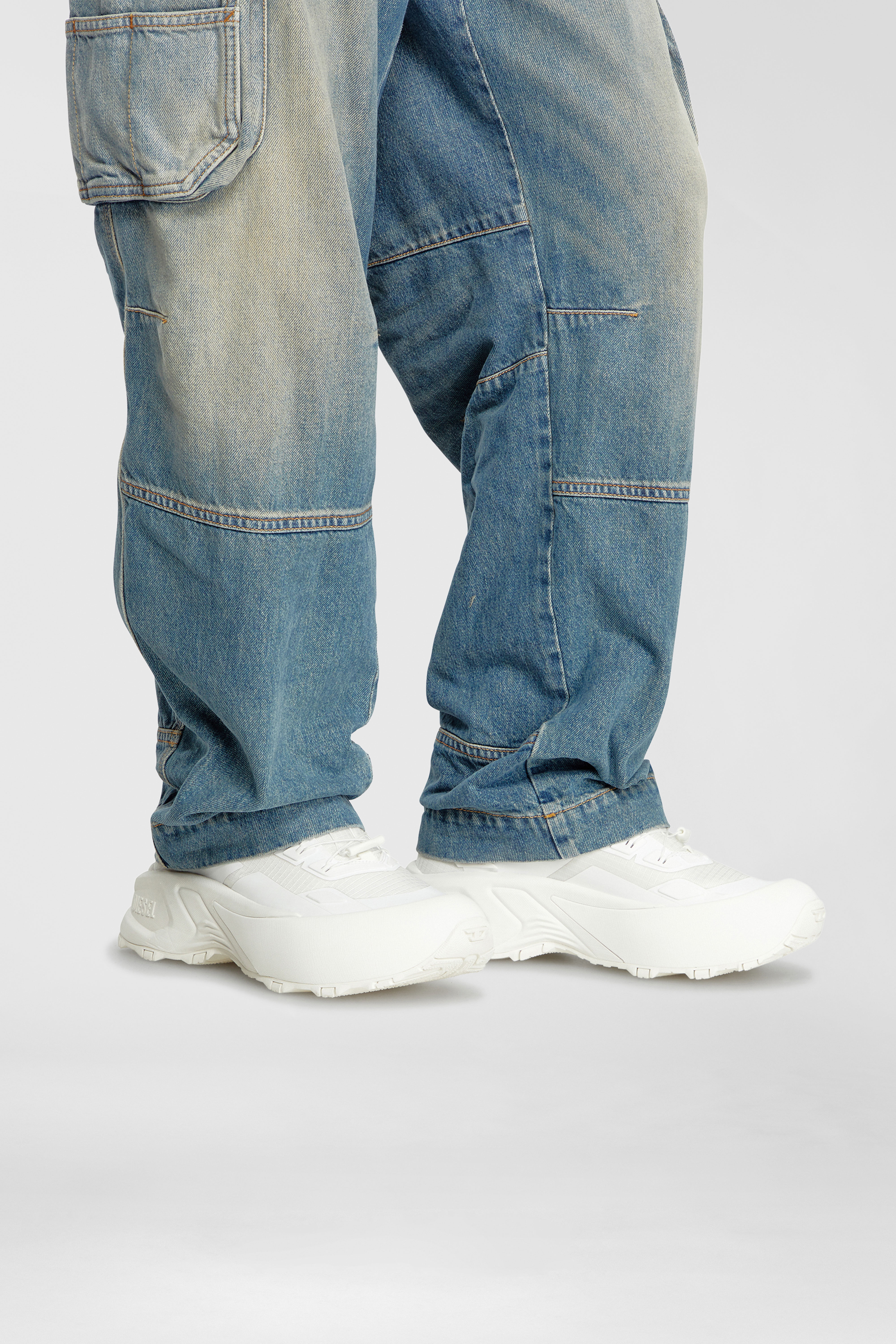 Diesel - D-CAGE RUNNER, Male's D-Cage Runner-Sneakers in TPU-trimmed ripstop in White - 7