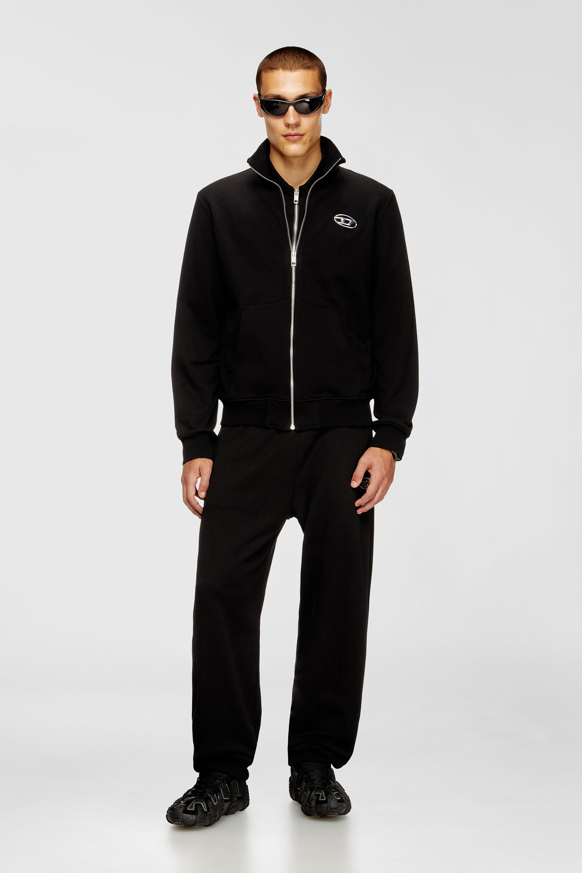 Diesel - S-GINNI-ZIP-OD, Sweat-shirt zipp&eacute; avec logo m&eacute;tallis&eacute; Homme in Noir - 1
