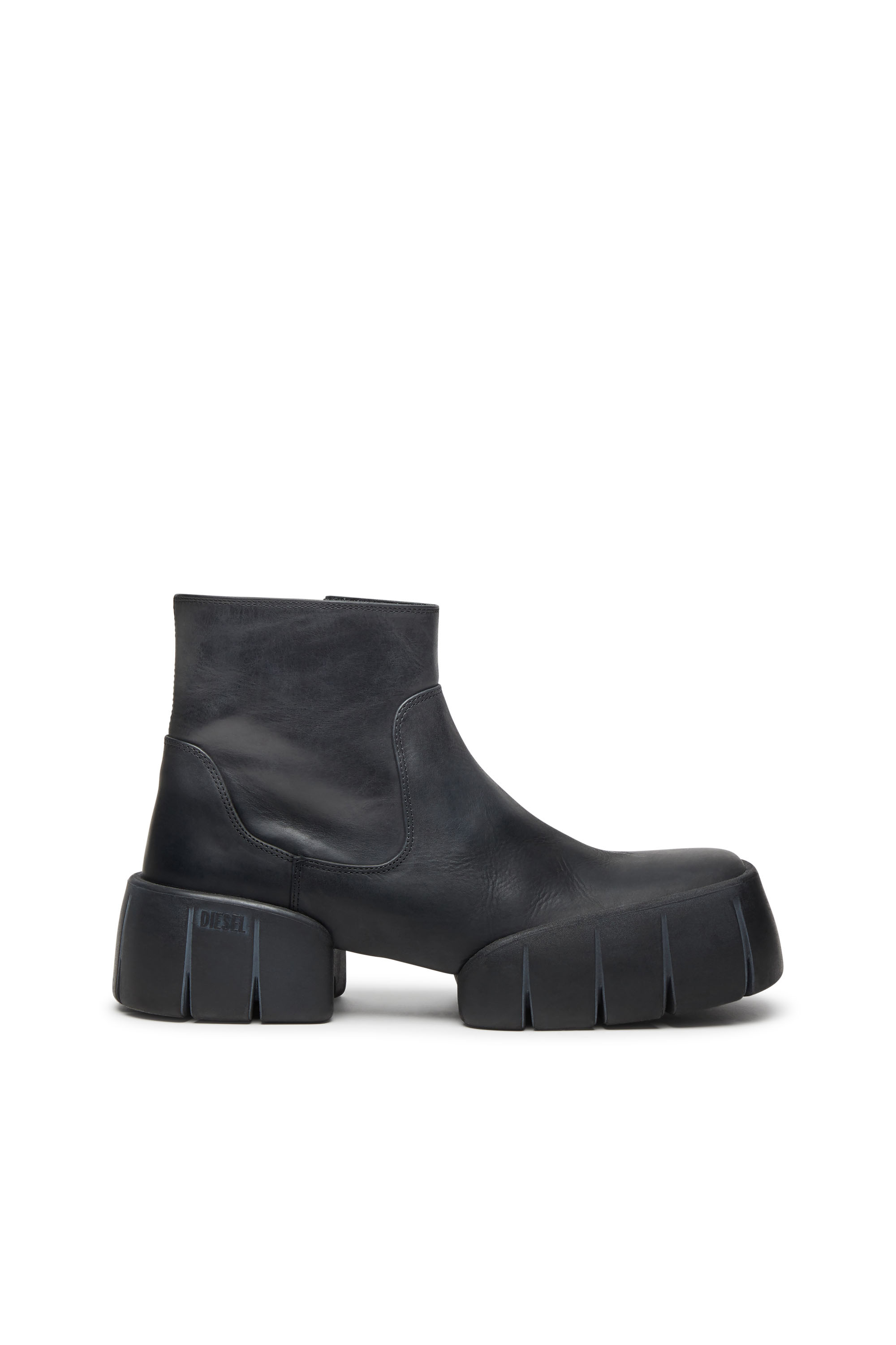Diesel - D-TEX BT, Bottines en cuir huilé avec semelle fendue Homme in Noir - 1