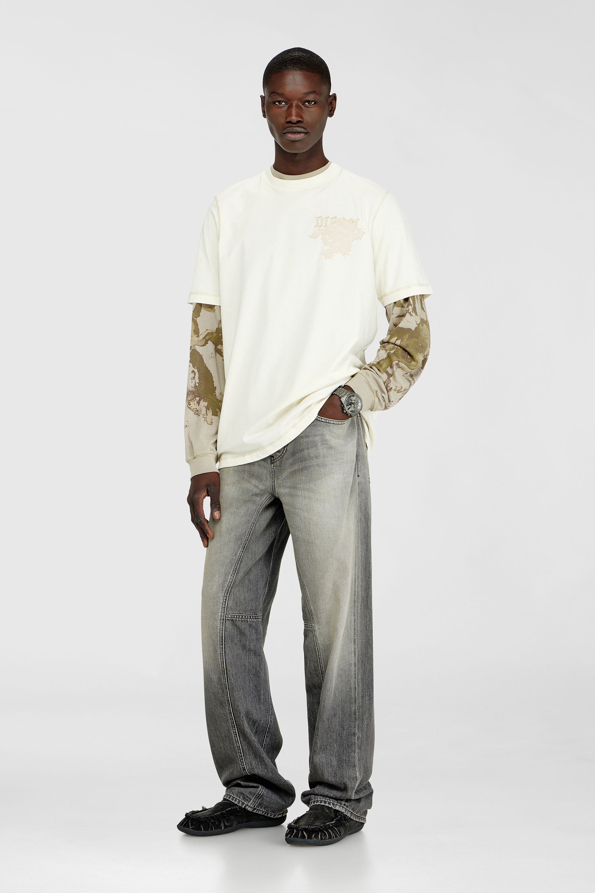 Diesel - T-ADJUST-NOTCH, T-shirt classique avec &eacute;cusson brod&eacute; Homme in Blanc - 2