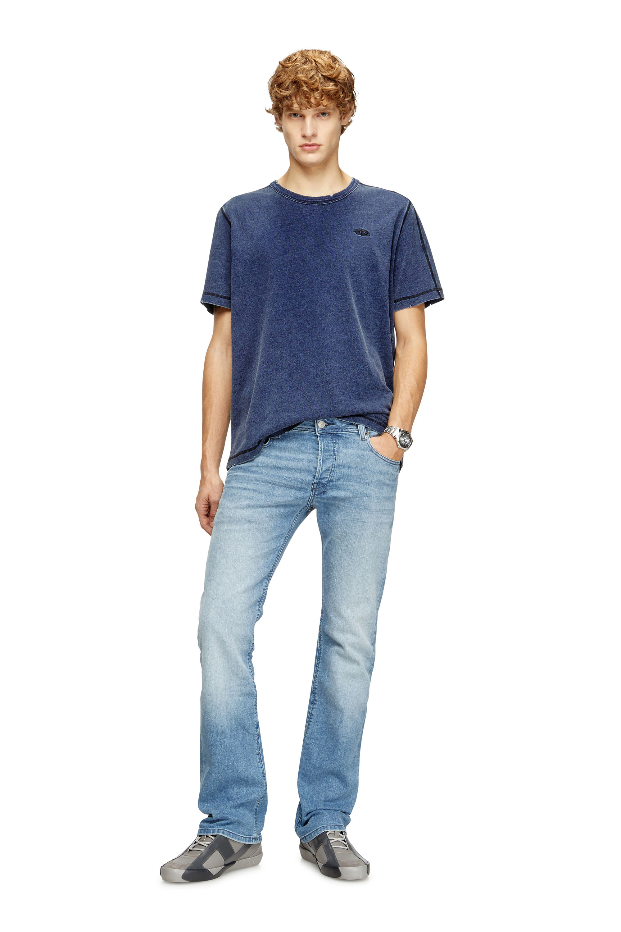 Diesel - T-ADJIND-NEW, T-shirt détériorée avec effet denim Homme in Bleu - 2