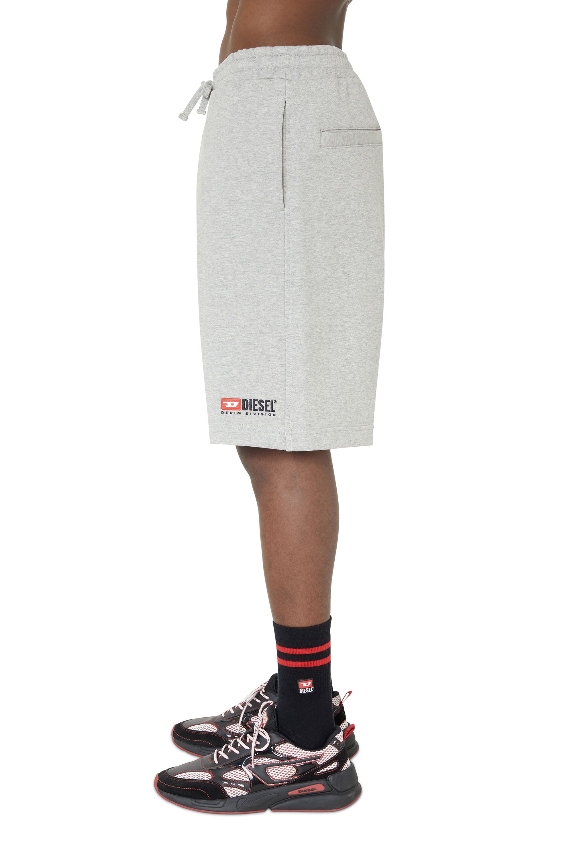 Diesel - P-CROWN-DIV, Pantalones cortos deportivos con logotipo bordado Hombre in Gris - 3