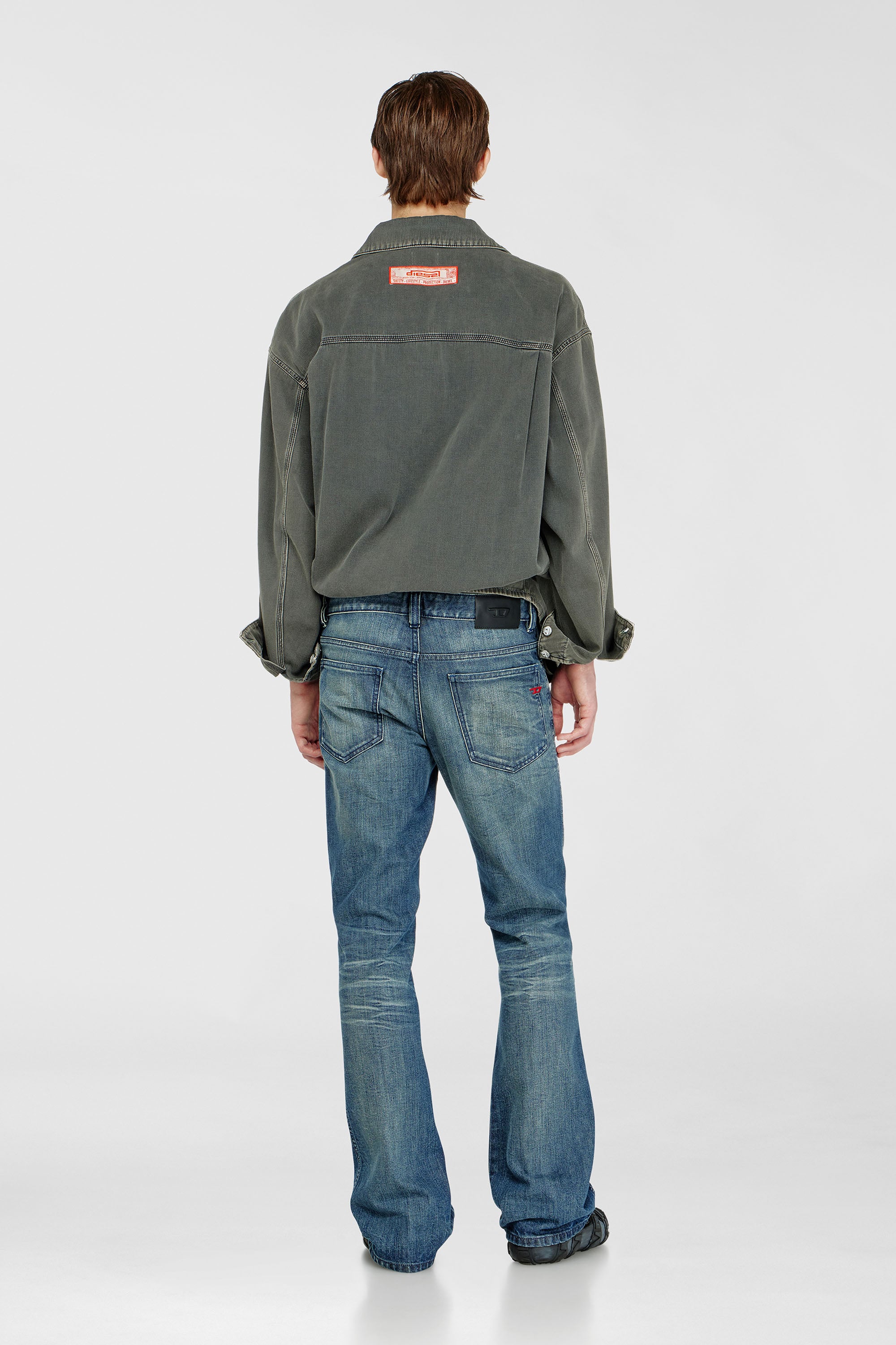 Diesel - Bootcut Jeans 1998 D-Buck 09Q29 Hombre, Azul medio - 3