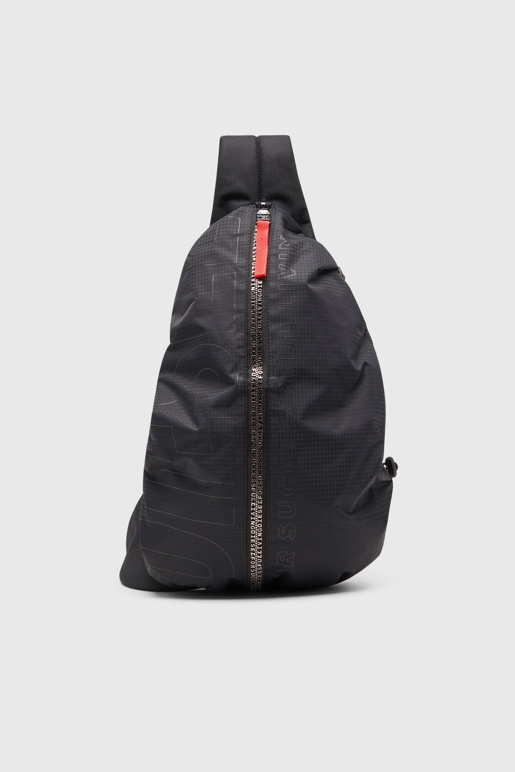 Diesel - ZIP-D SLING BAG X, Zip-D-Sac &agrave; dos &agrave; bandouli&egrave;re en jacquard &agrave; carreaux Homme in Noir - 1