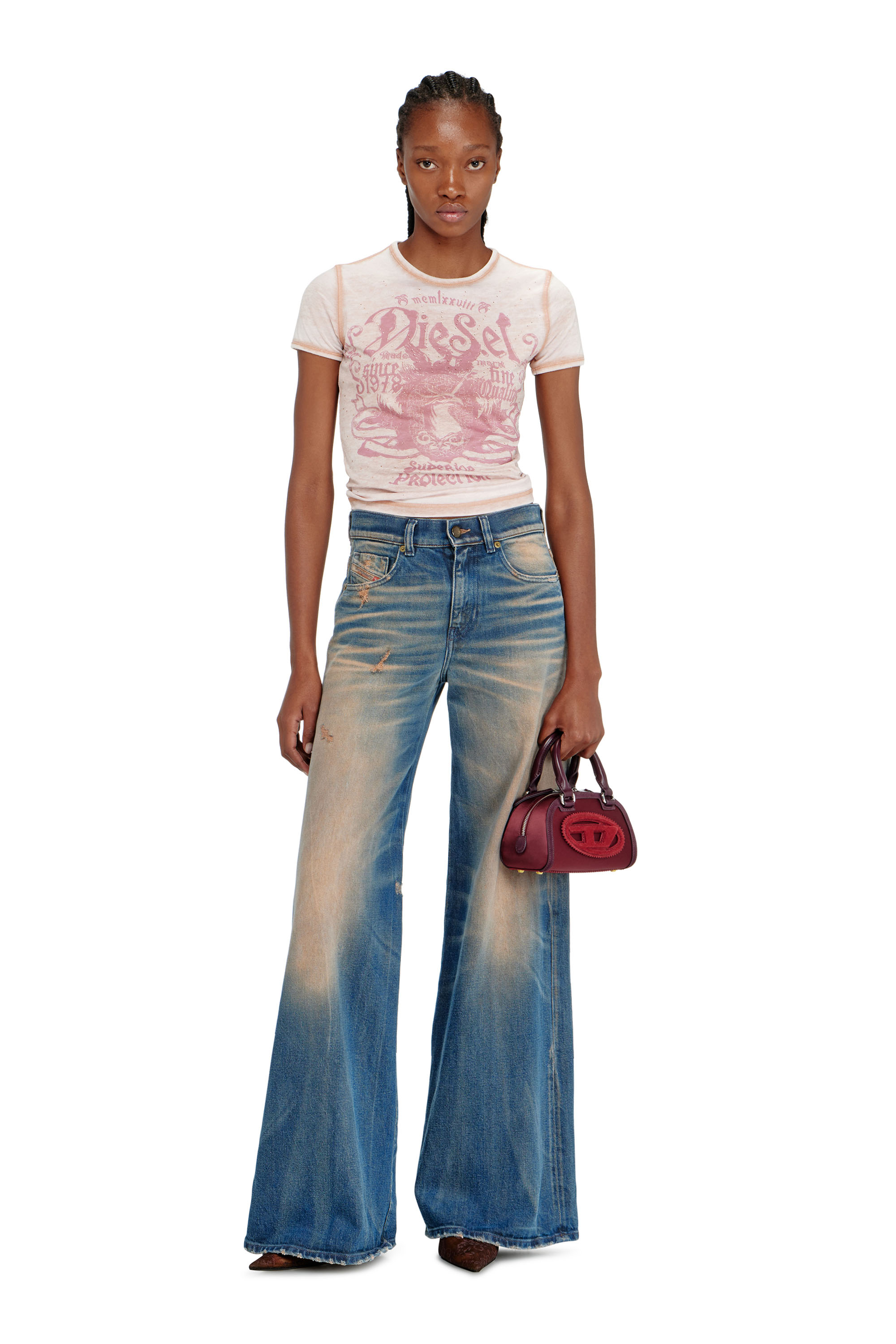 Diesel - T-UNCUTIES-LONG-AA3, Camiseta slim de punto con estampado y tachuelas Mujer in Rosa - 1