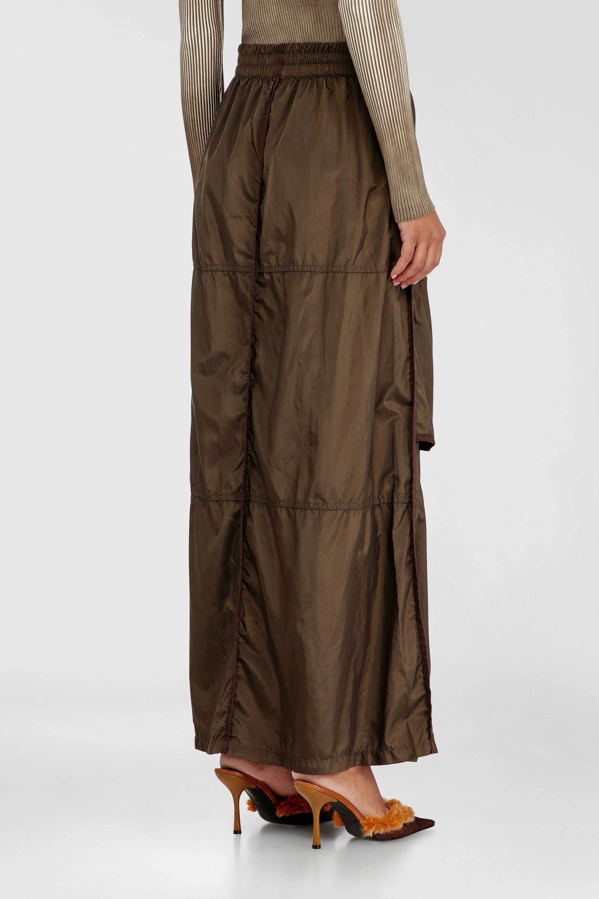 Diesel - O-HYTON, Female's Windbreaker maxi skirt with front zip in Brown - 4