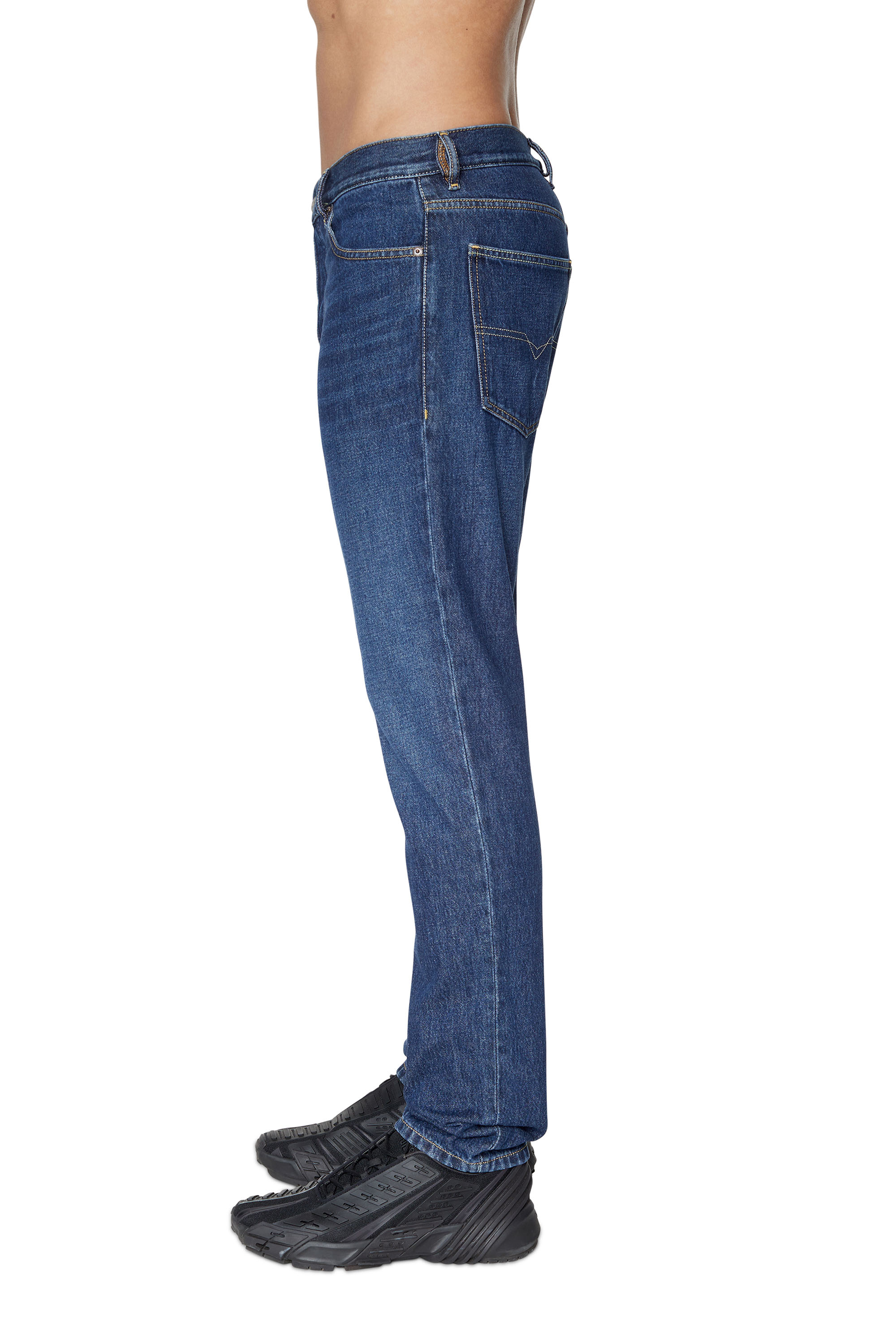 Diesel - Straight Jeans 1995 D-Sark 09C03, Male's Straight Jeans - 1995 D-Sark in Dark Blue - 5