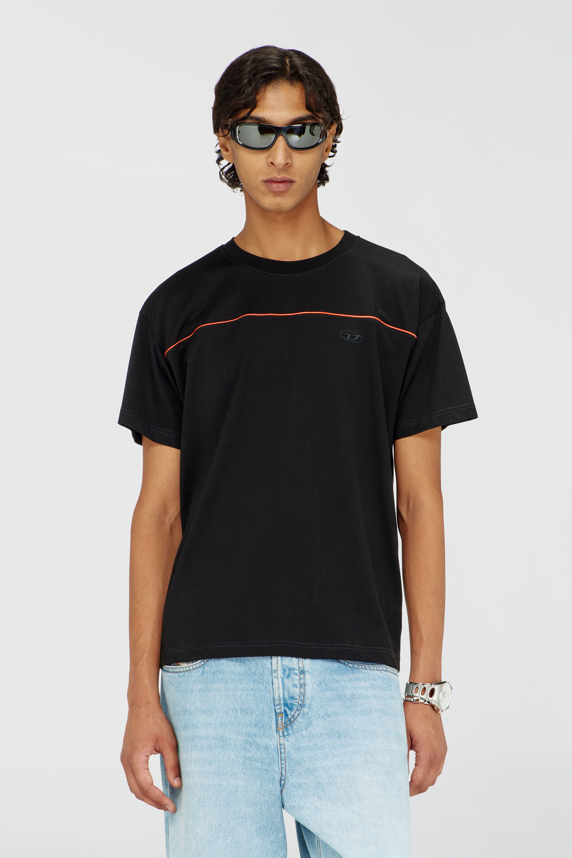 Diesel - T-NORM-PIPING, Male's T-shirt with contrast piping in Black - 3