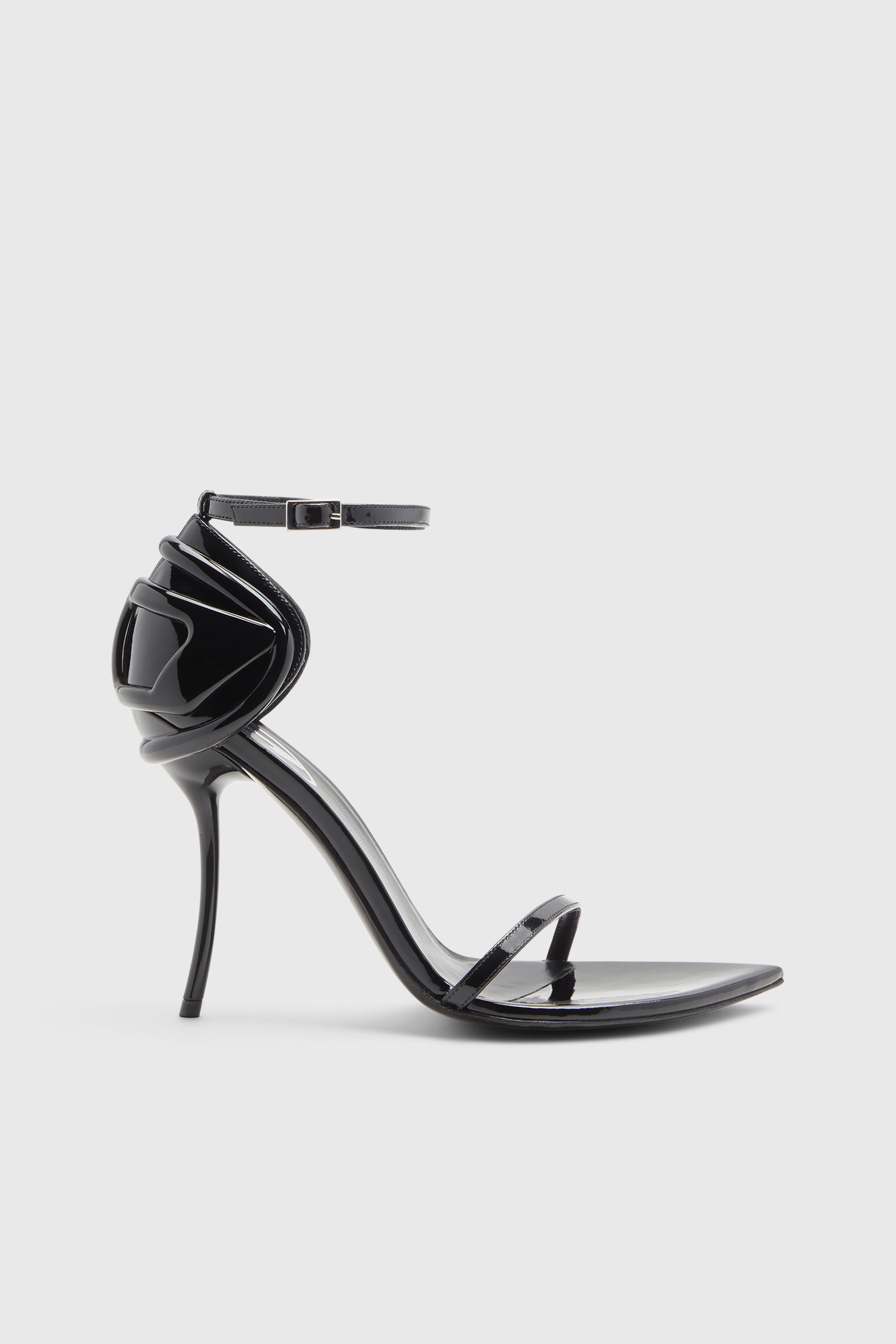 D-Ten&Half-Sandalias con tacones de aguja en charol