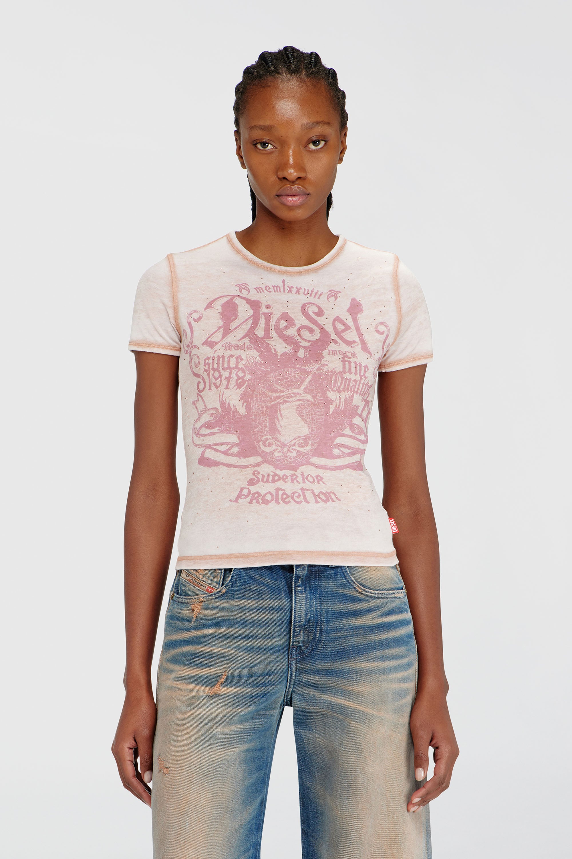 Diesel - T-UNCUTIES-LONG-AA3, Woman's Slim jersey T-shirt with print and studs in Pink - 1