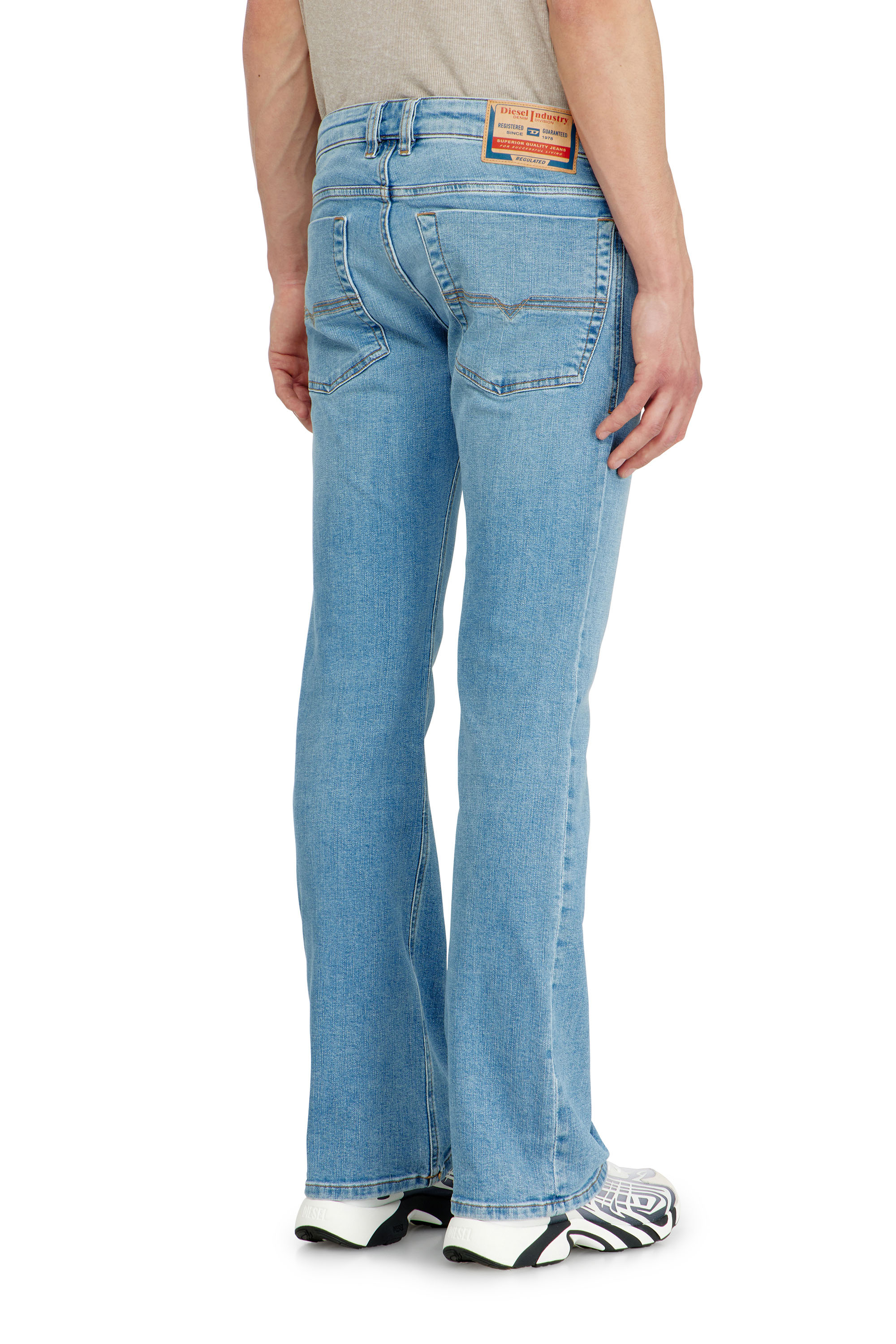 Diesel - Bootcut Jeans 2007 Zatiny 0HDBJ Homme, Bleu Clair - Image 5