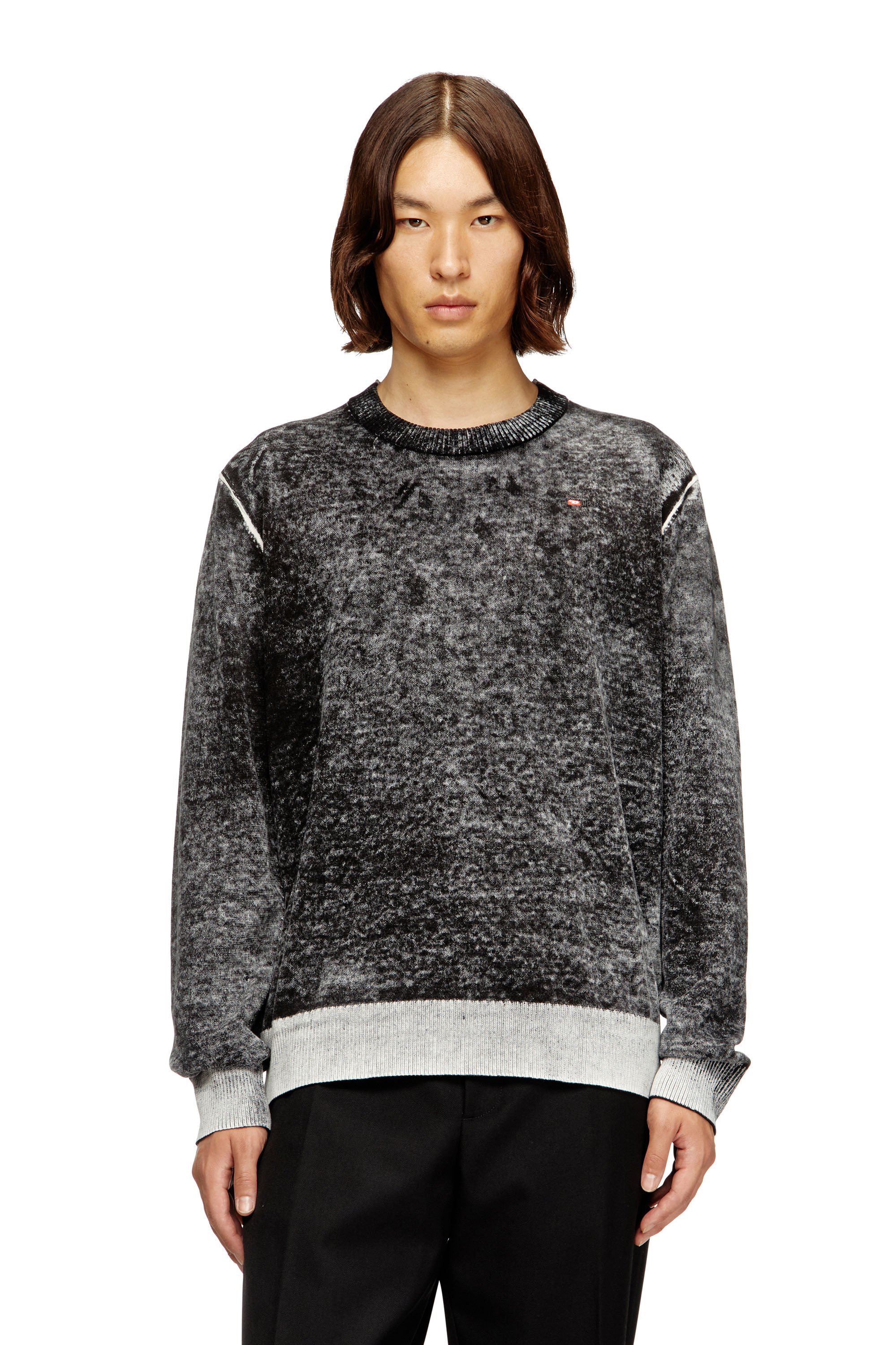 Diesel - K-LAURENT, Pull avec impression inversée décolorée Homme in Gris - 1