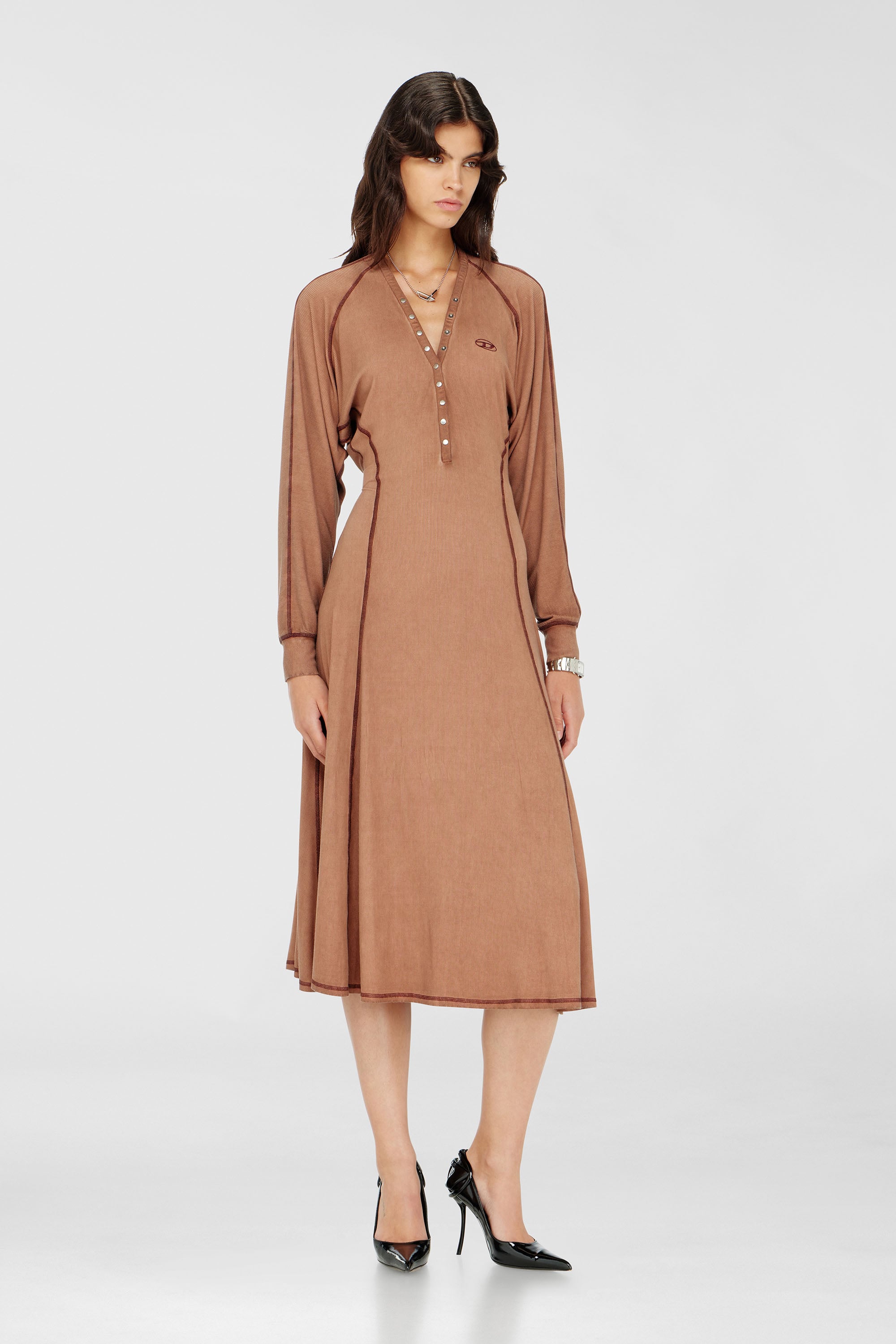Diesel - D-ISERINA, Female's Midi dress in ribbed jersey with batwing sleeves in Light Brown - 1