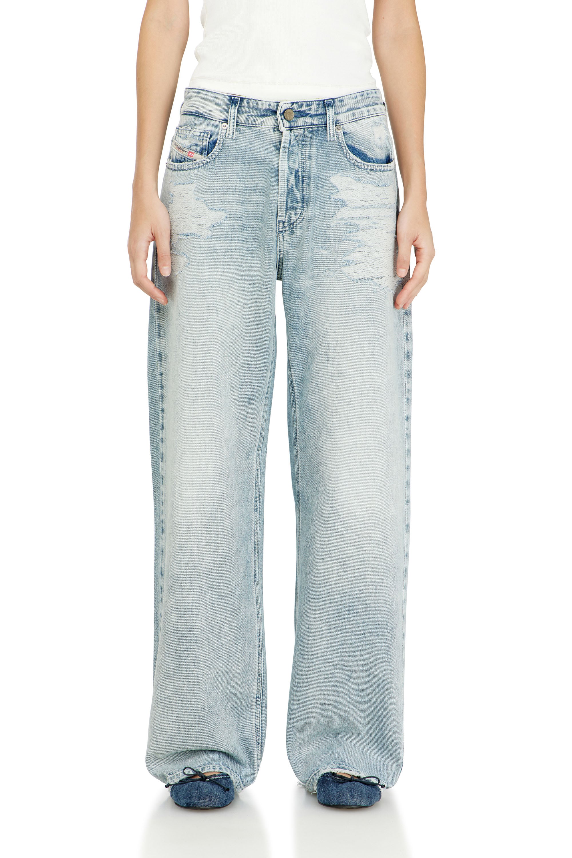 Diesel - Relaxed Jeans 1990 D-Waigee 09R51 Femme, Bleu Clair - Image 2