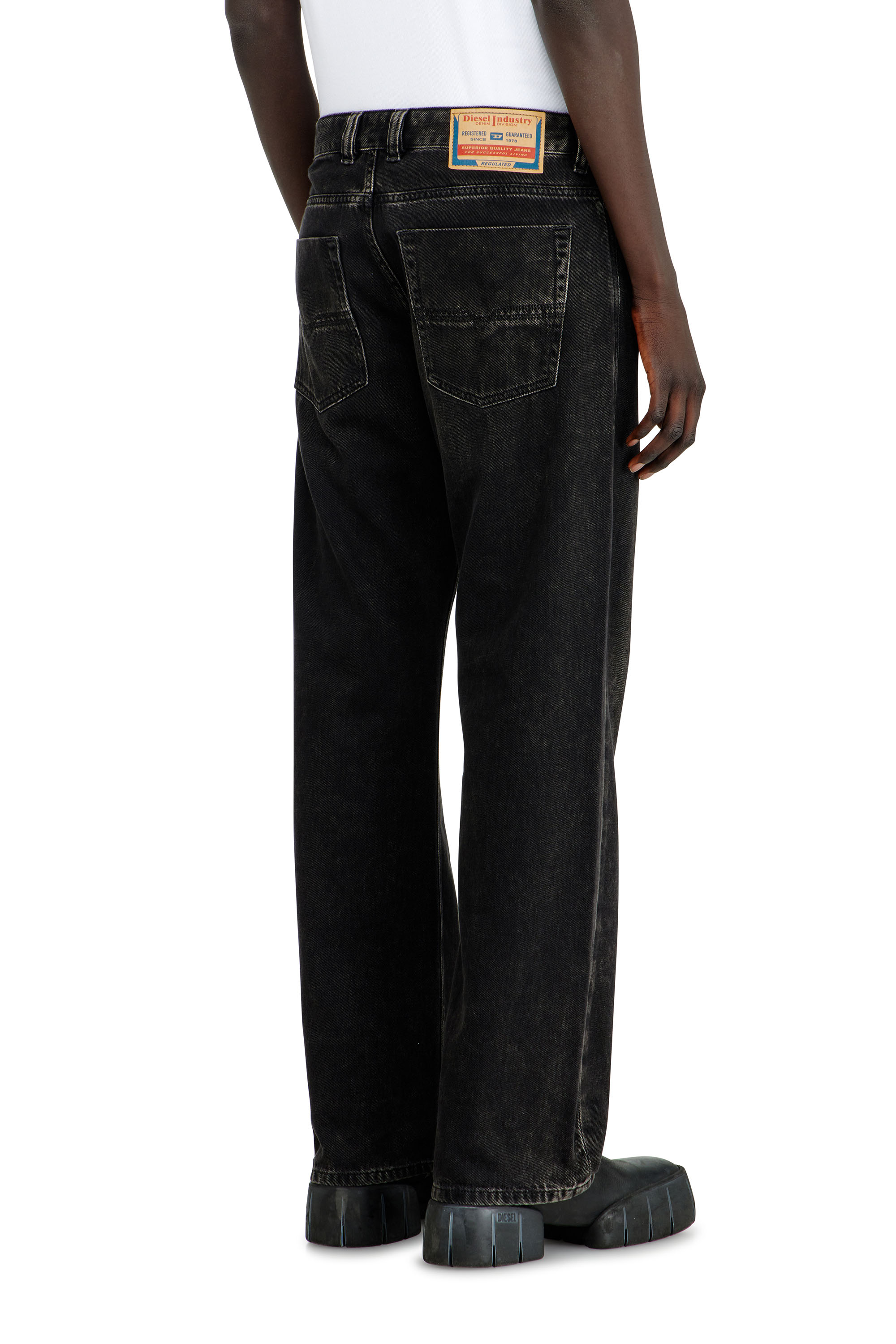 Men's Relaxed Jeans | Regular Waist 1980 D-EeperBlack/Dark grey