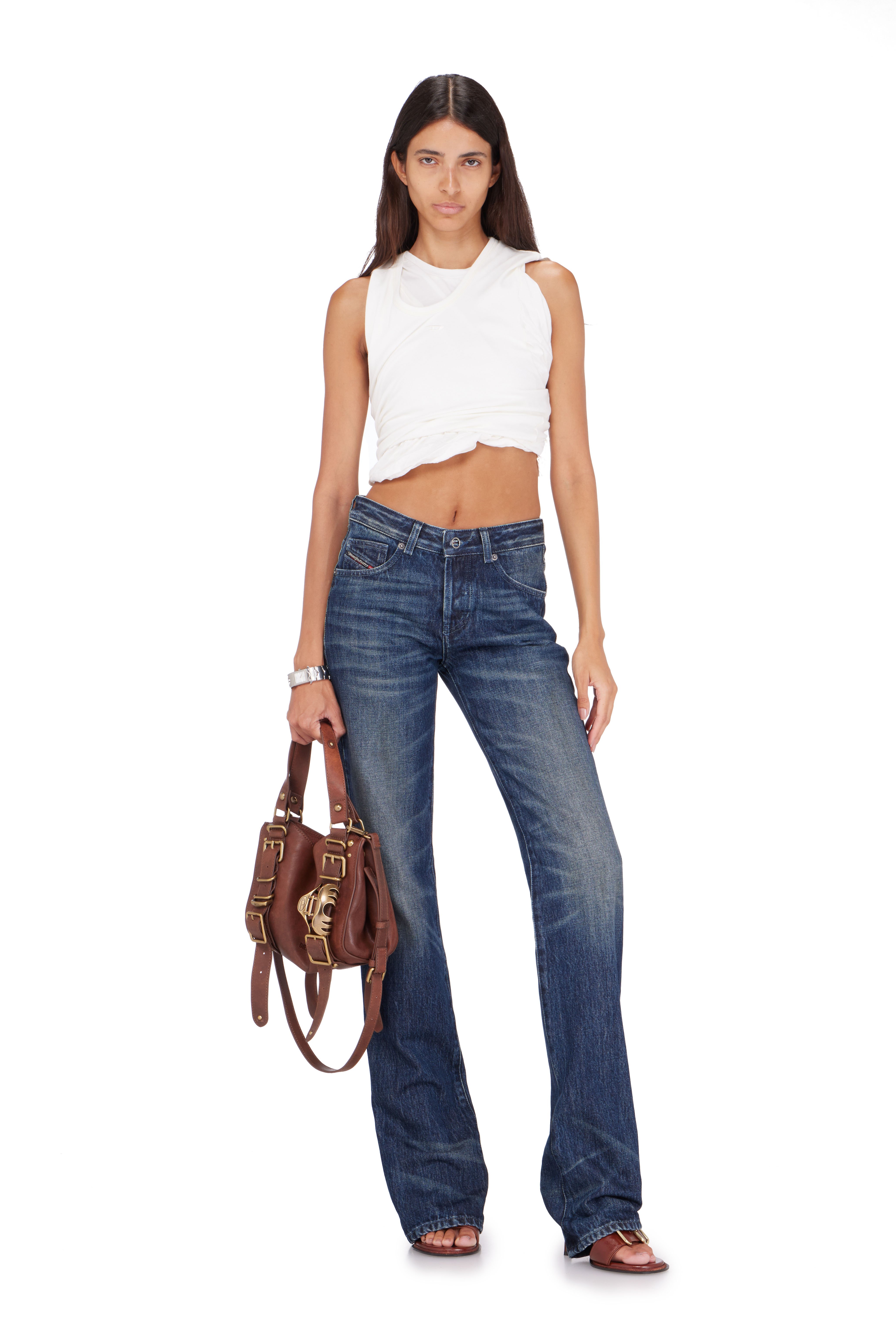 Diesel - D-ONE TOPHANDLE S, Woman's D-One-Small top-handle bag in treated leather in Brown - 2