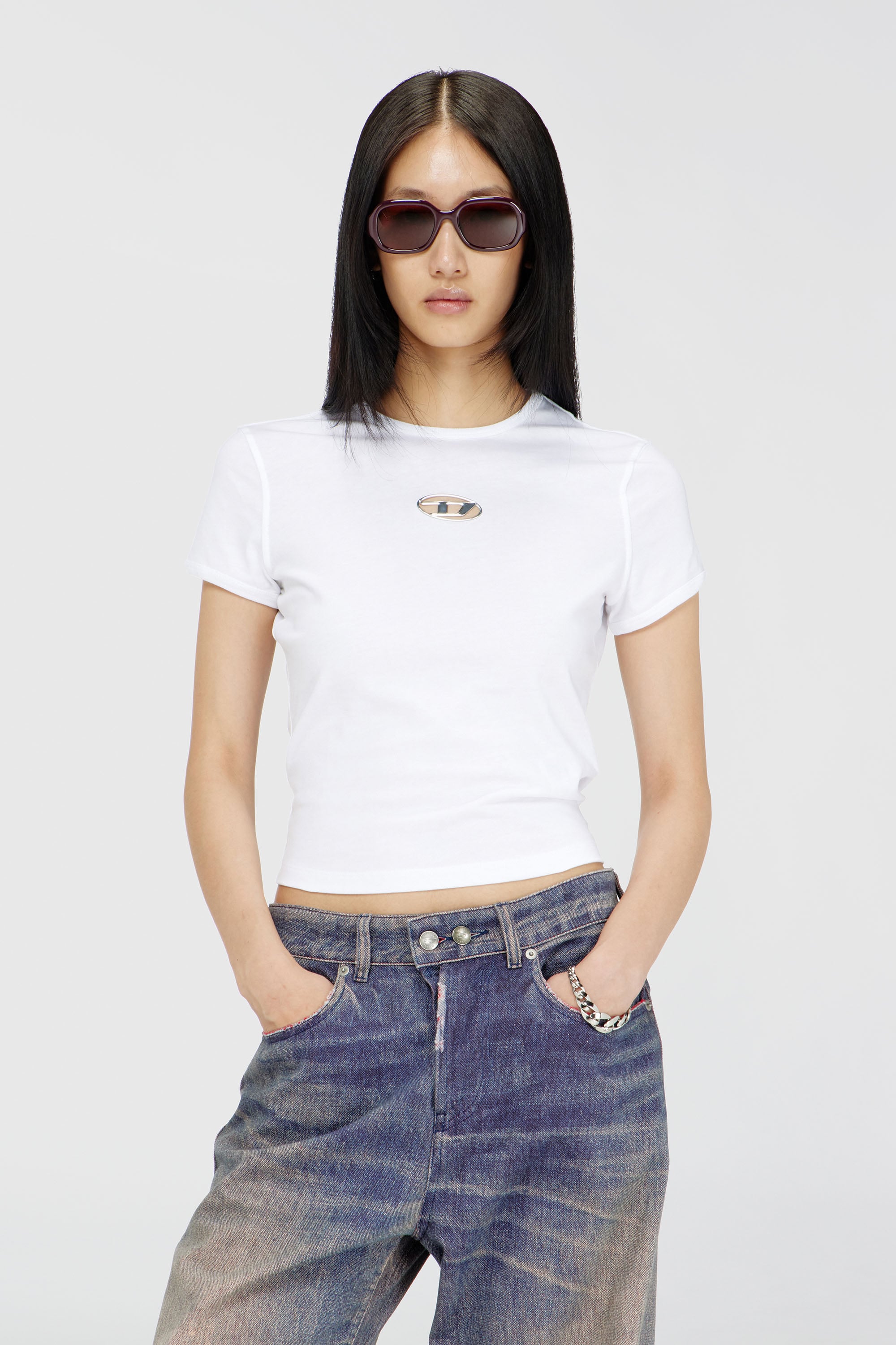 Diesel - T-UNCUTIE-LONG-OD-Q1, Woman's Slim fit T-shirt with cut-out Oval D in White - 1
