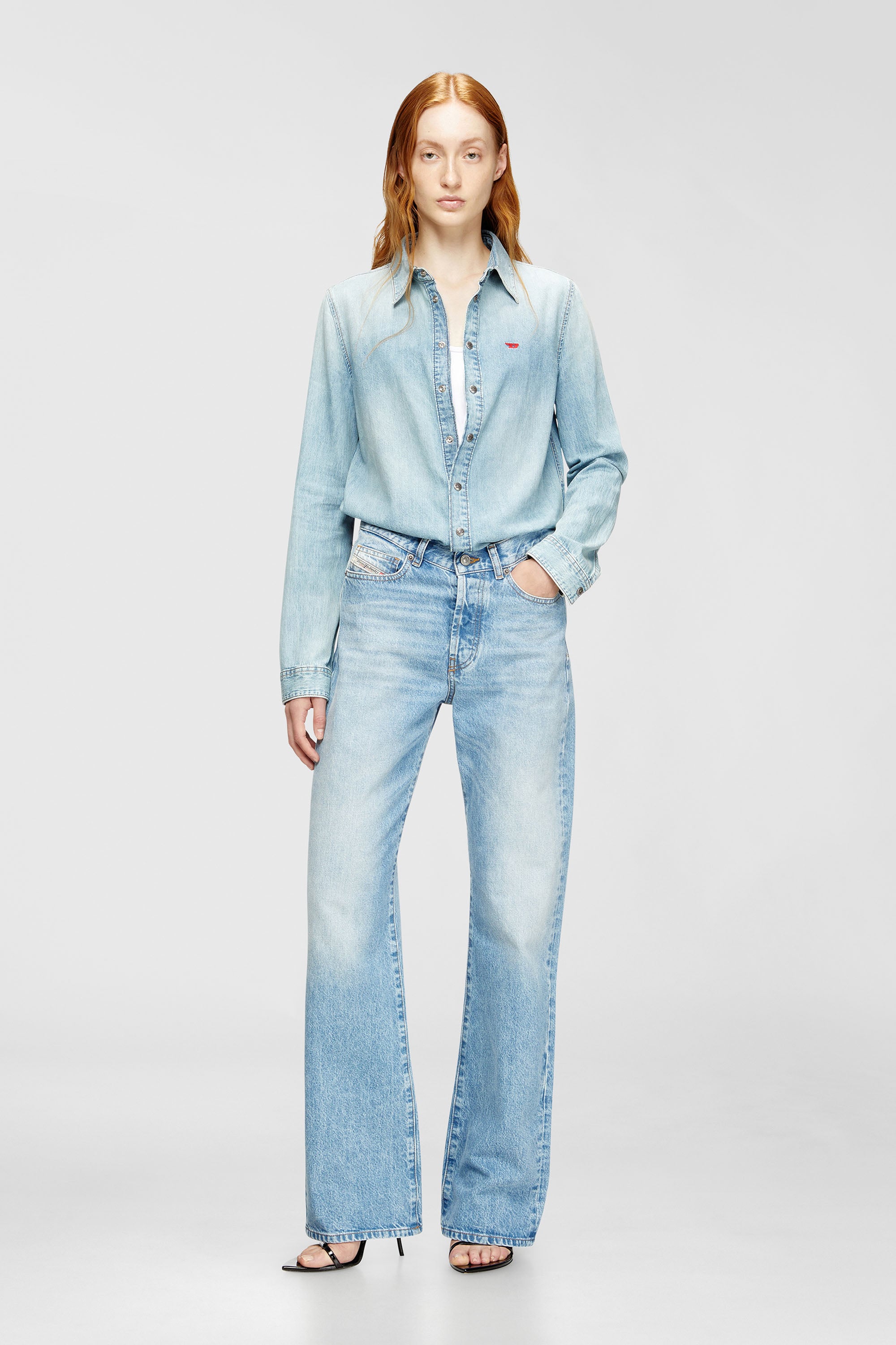 Diesel - DE-EAZY, Woman's Denim shirt with embroidered logo in Light Blue - 2