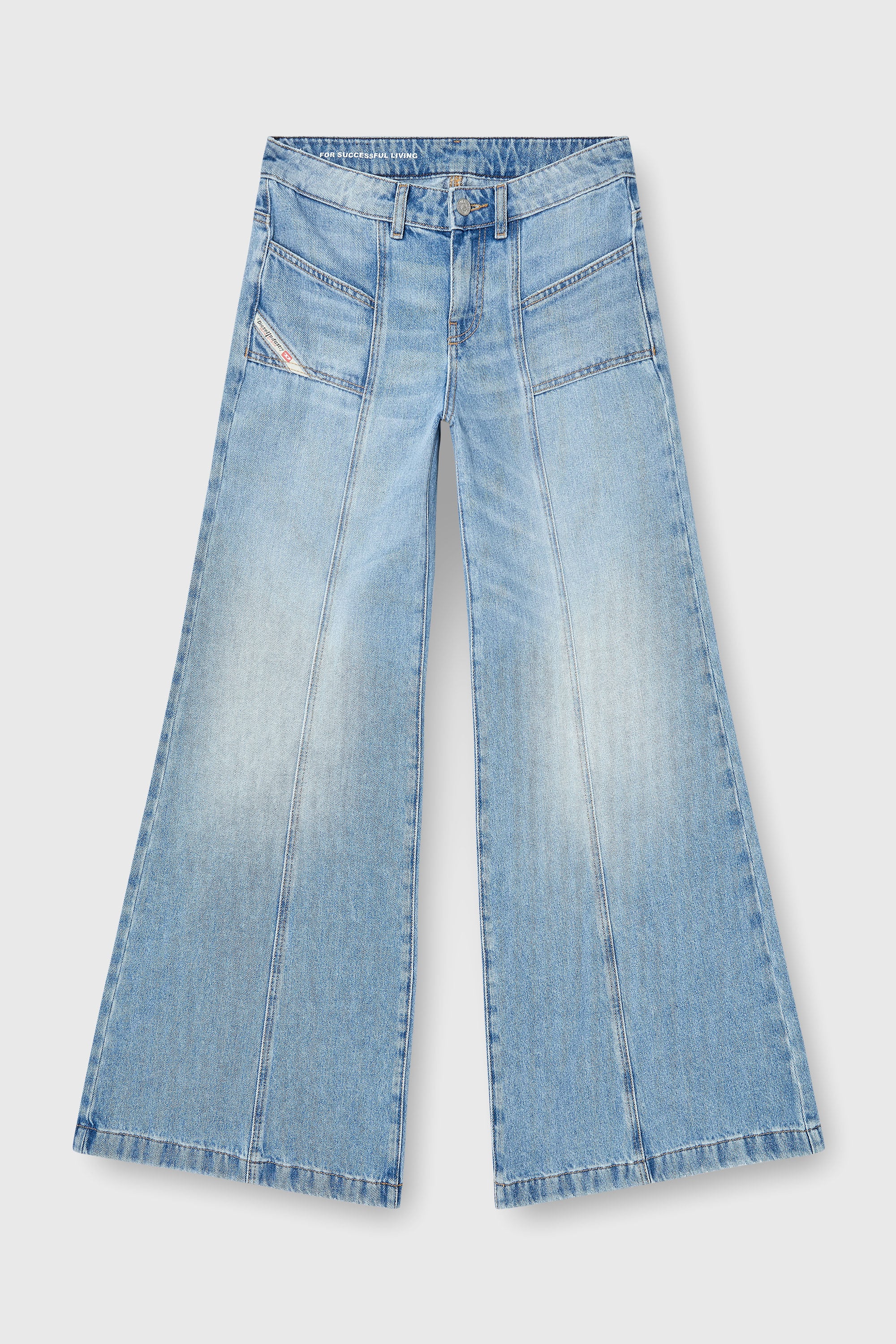 Diesel - Flare Jeans D-Akii 0CLBA Mujer, Azul Claro - 4