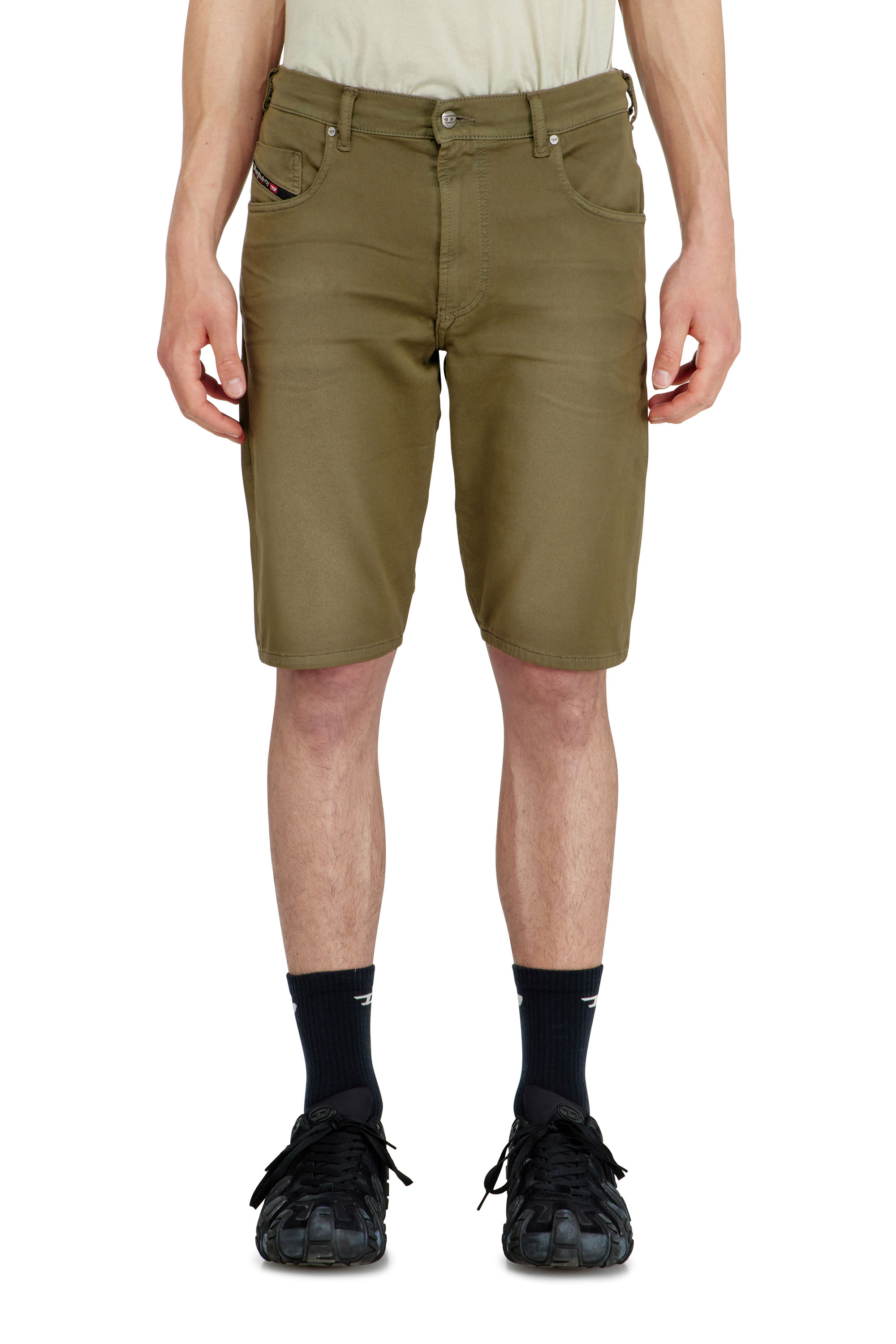 Diesel - 2033 D-KROOLEY-SHORT-BW JOGG, Man's Slim shorts in coloured denim in Military Green - 3