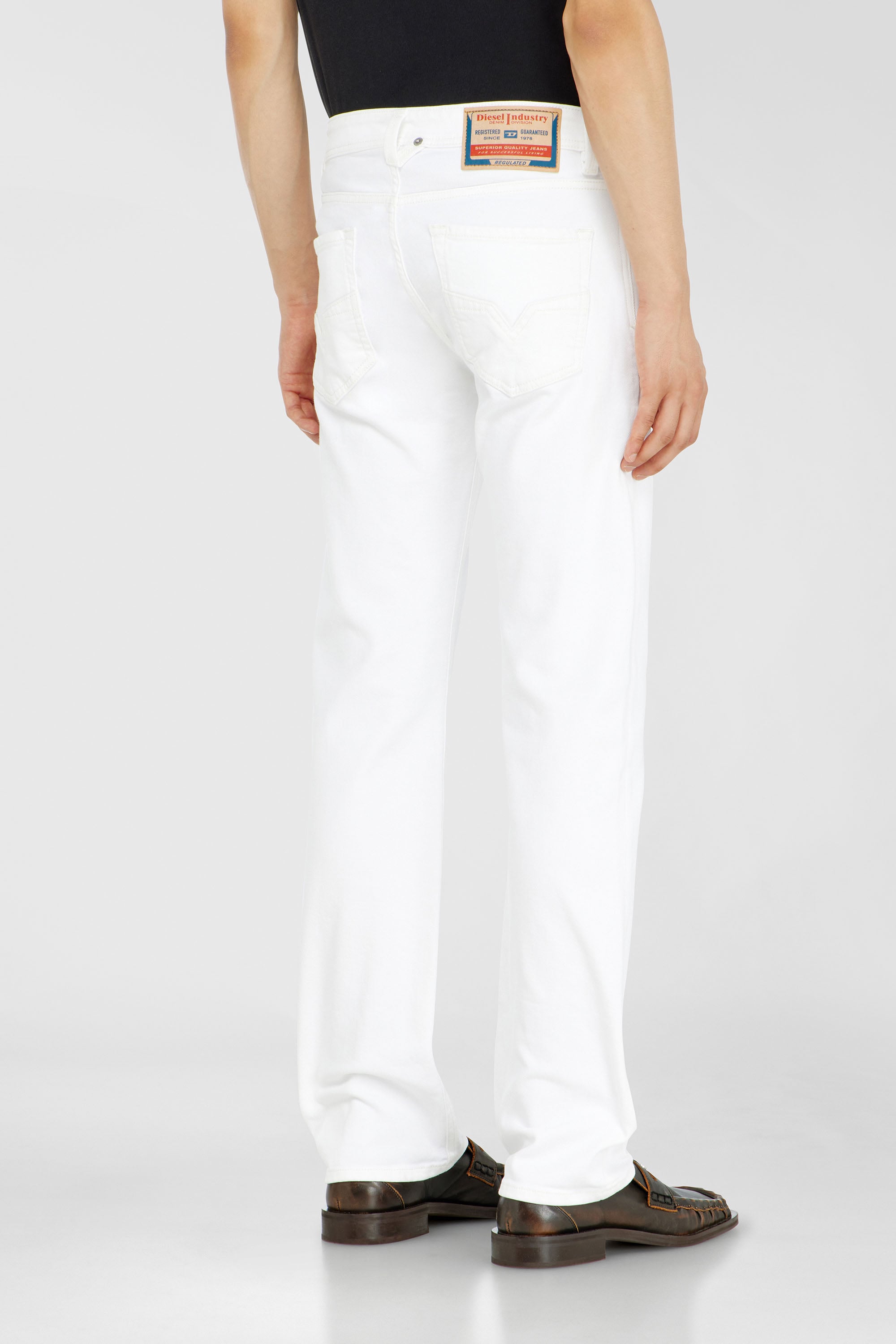 Diesel - Male's Regular Jeans 1985 Larkee 09K05, White - 5