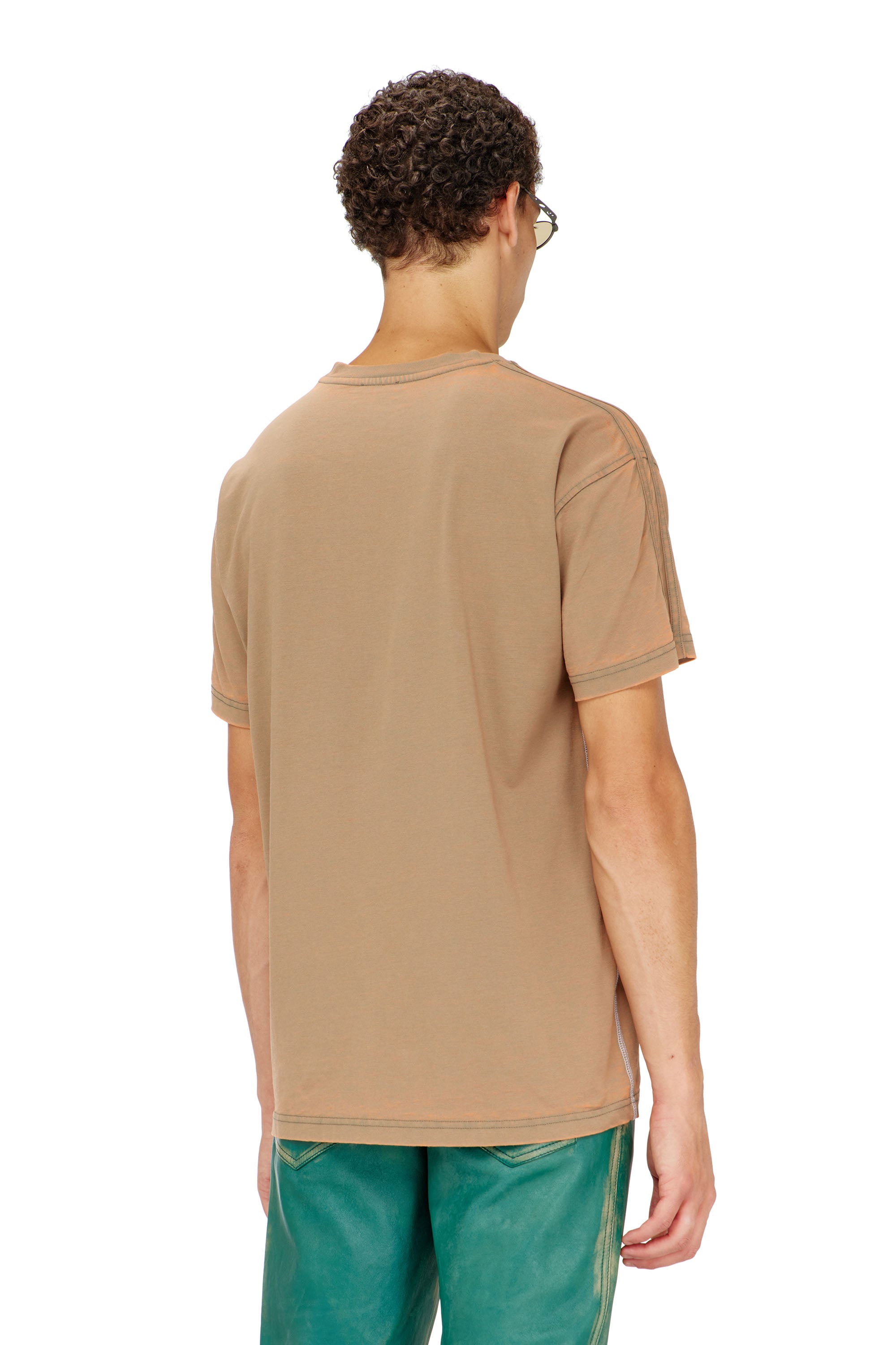 Diesel - T-WAYAN, T-shirt manches longues en jersey burnout Homme in Marron - 4