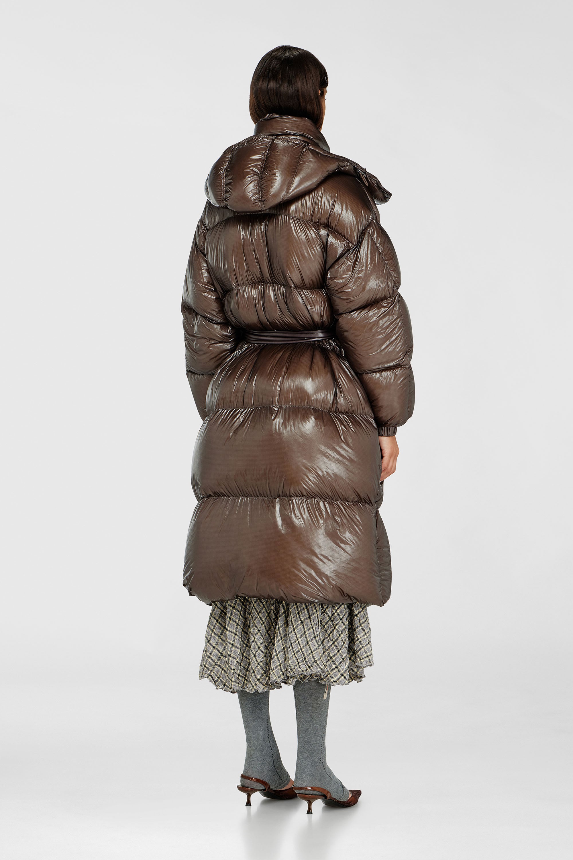 Diesel - W-ISHER, Abrigo acolchado tipo puffer en ripstop ultraligero Mujer in Marr&oacute;n - 5