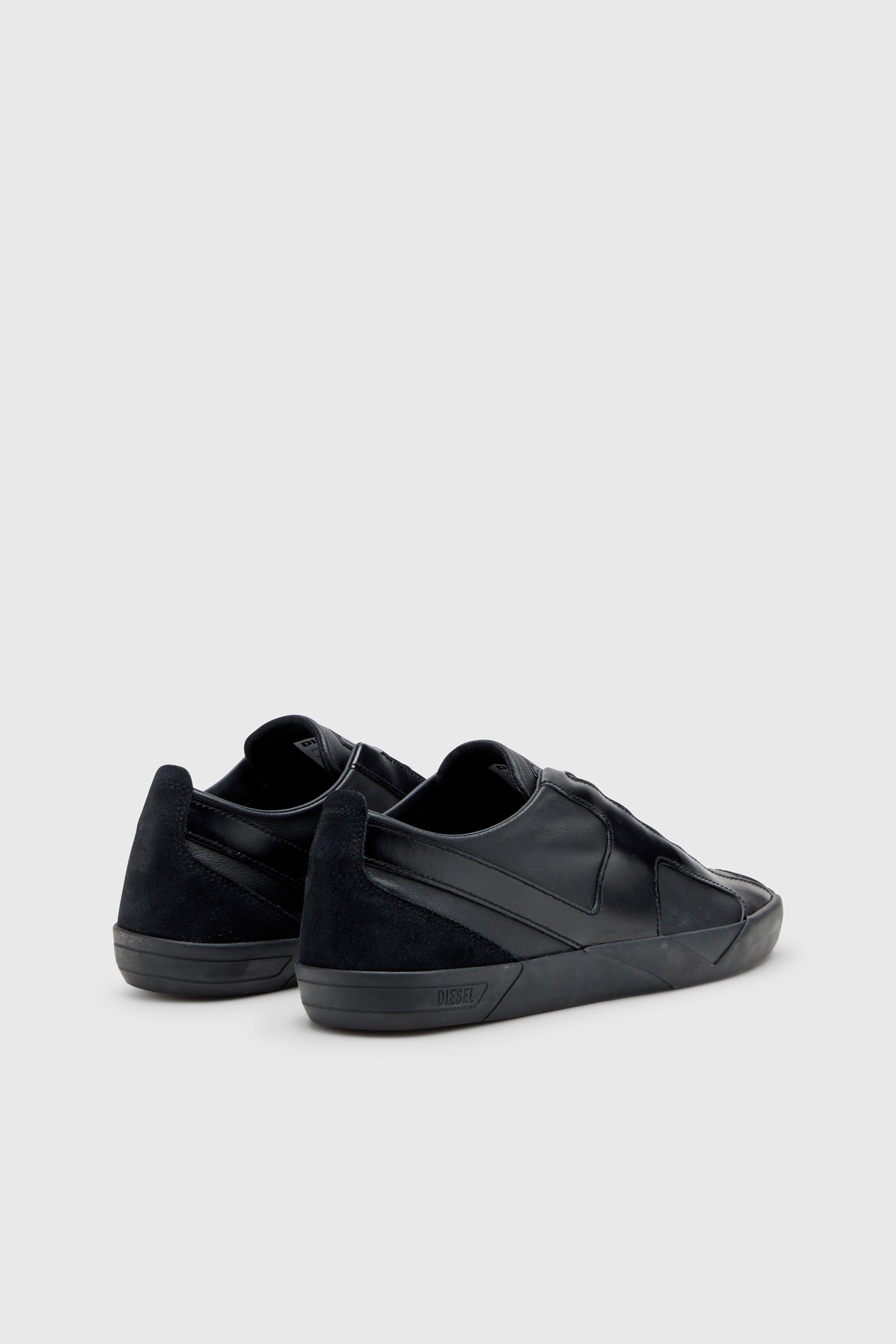 Diesel - S-SLANTE-D LOW, S-Slante-D-Zapatillas de ante y cuero con logotipo D Hombre in Negro - 3
