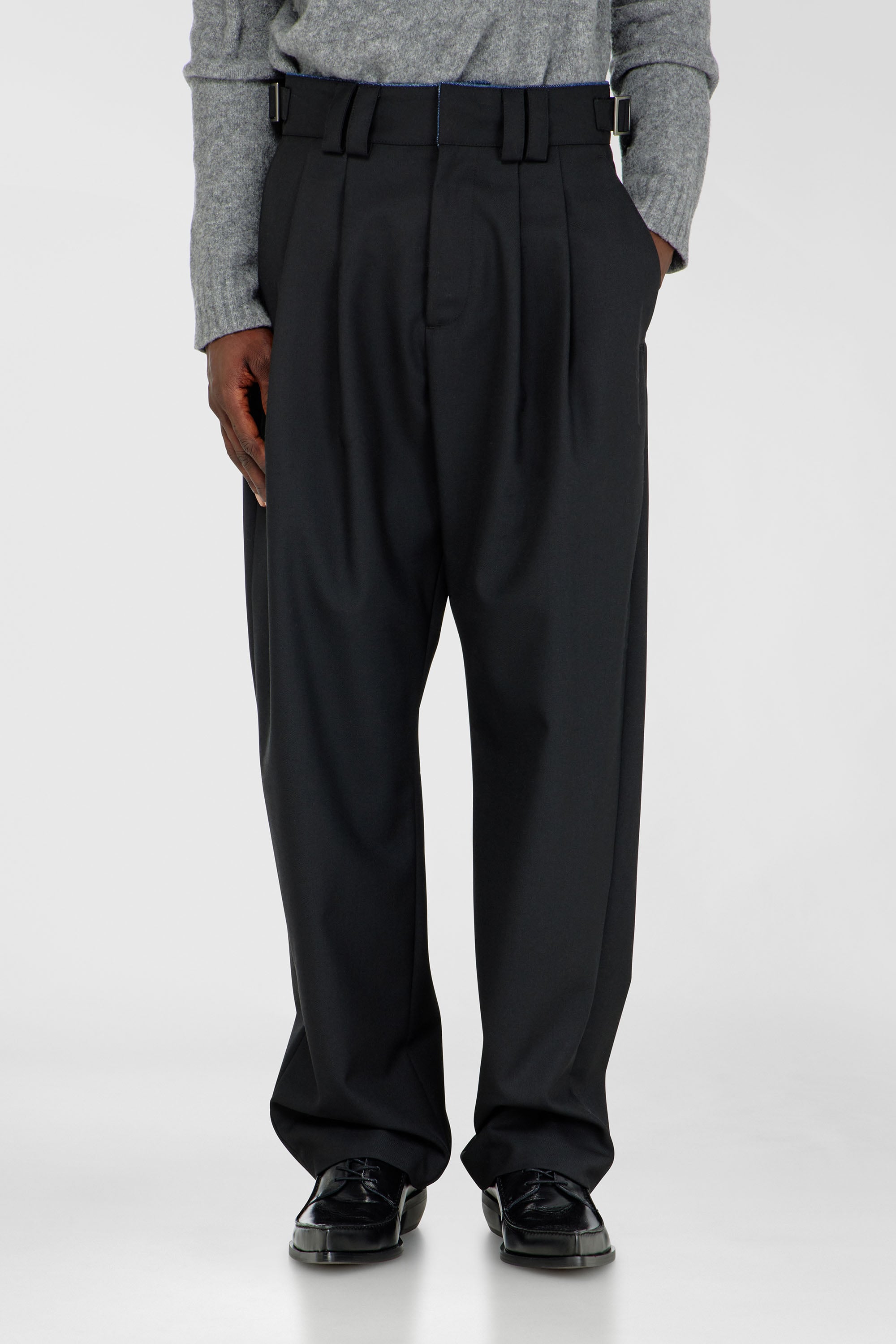 Diesel - P-HIT-COOL, Male's Tailored pants with denim detail in null - 1